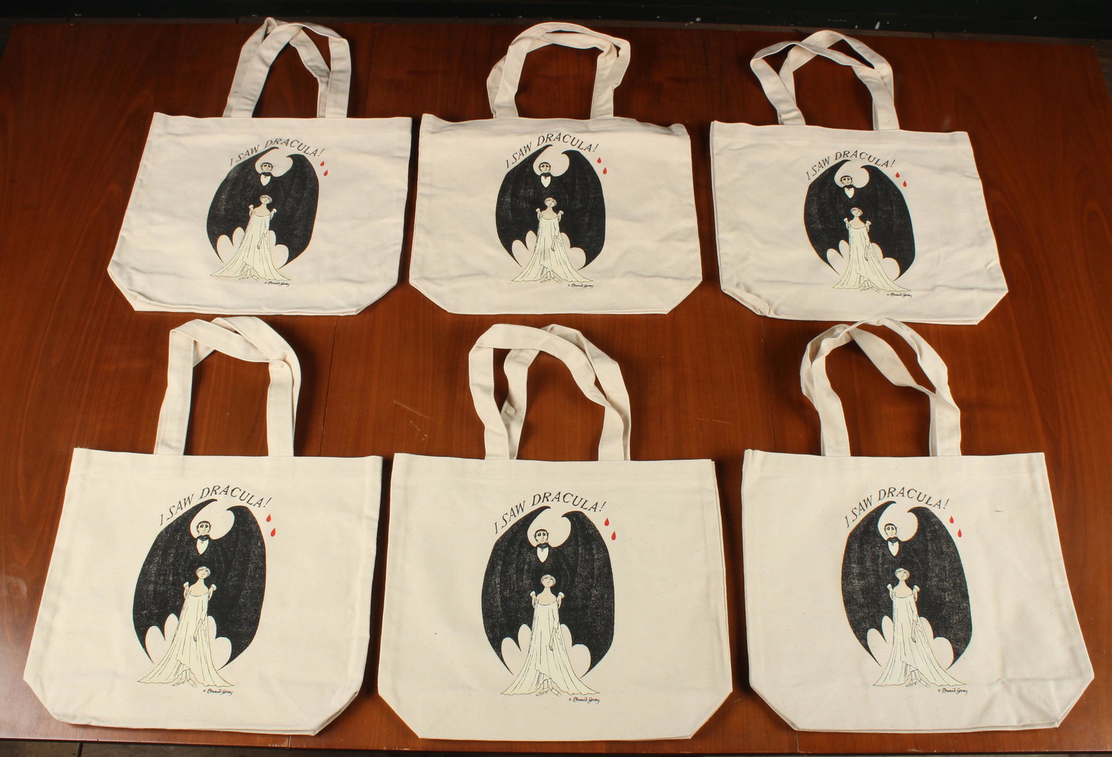 6 NOS Edward Gorey I Saw Dracula Souvenir Totes: 6 NOS Edward Gorey I Saw Dracula Souvenir Totes. From the Broadway production. Size: 21.5" H x 16" W