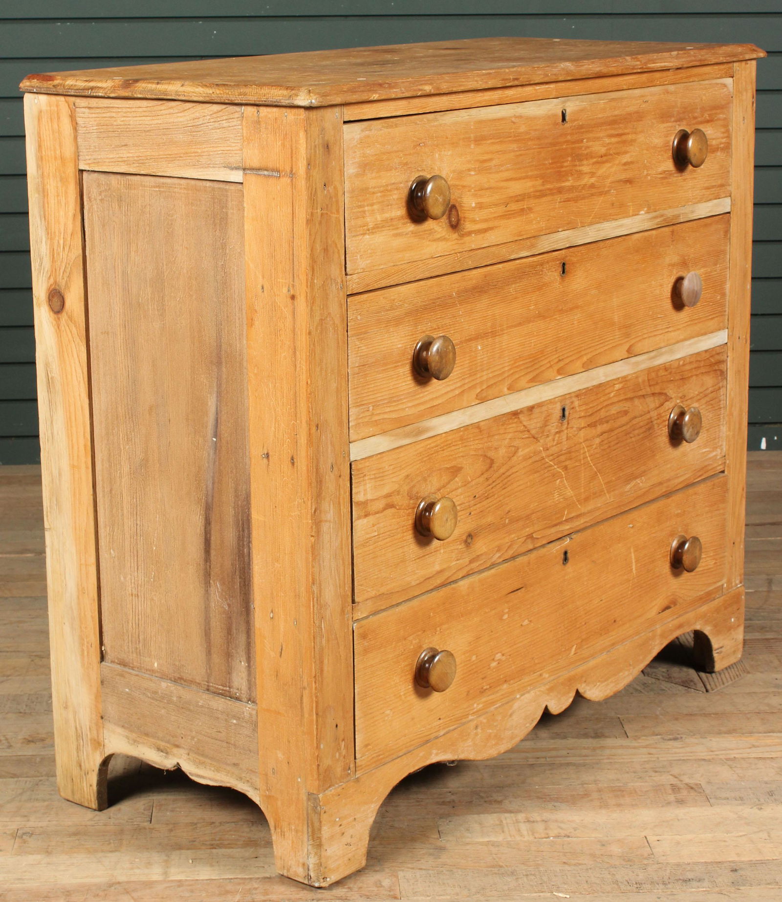 Antique Scrubbed Pine Chest of Drawers (1 of 6)