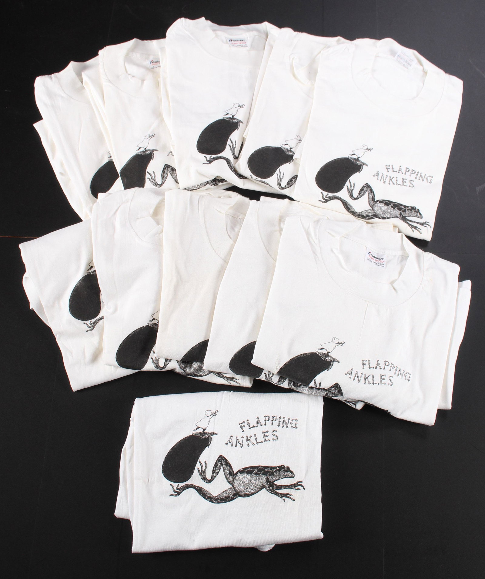 12 Vintage Edward Gorey Flapping Ankles T-shirts: 12 Vintage Edward Gorey Flapping Ankles T-shirts. Size: Adult L