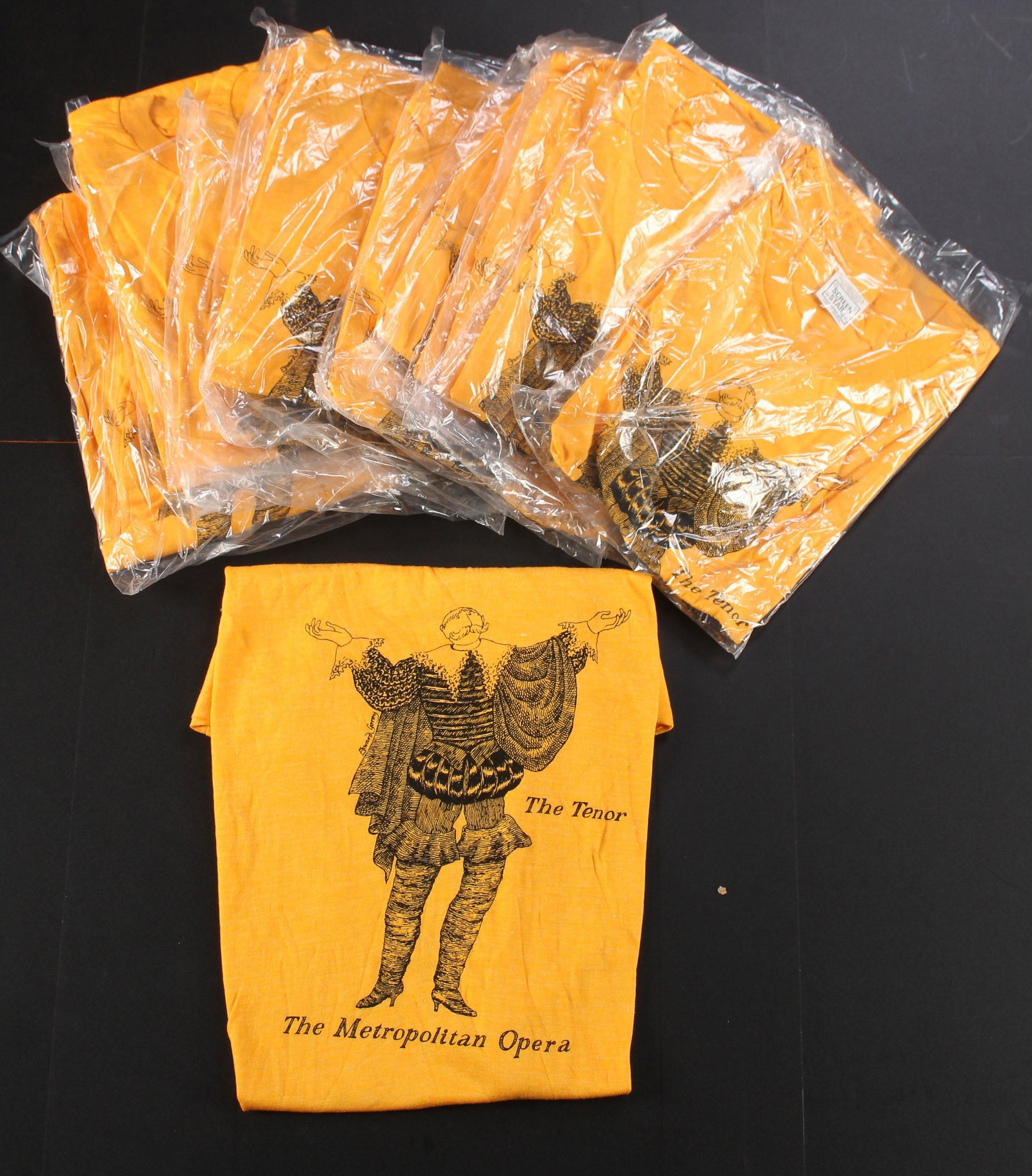 12 Vintage Edward Gorey Met Opera Tenor Tees: 12 Vintage Edward Gorey, The Metropolitan Opera, The Tenor, Tees. Size: Adult L