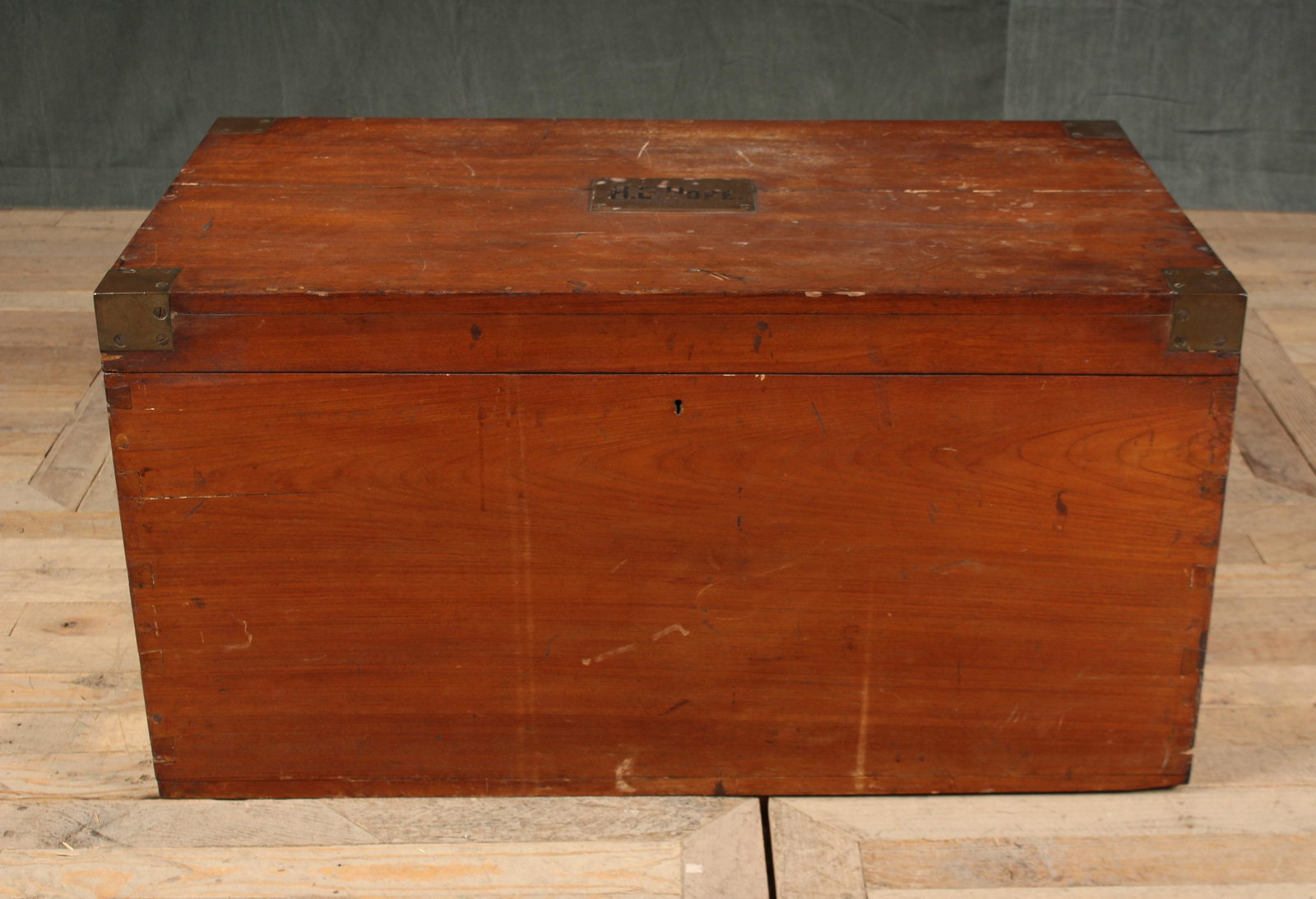 Campaign Style Camphor Wood Chest: Campaign Style Camphor Wood Chest. Size: 19.5"H x 38"W x 21.5"D