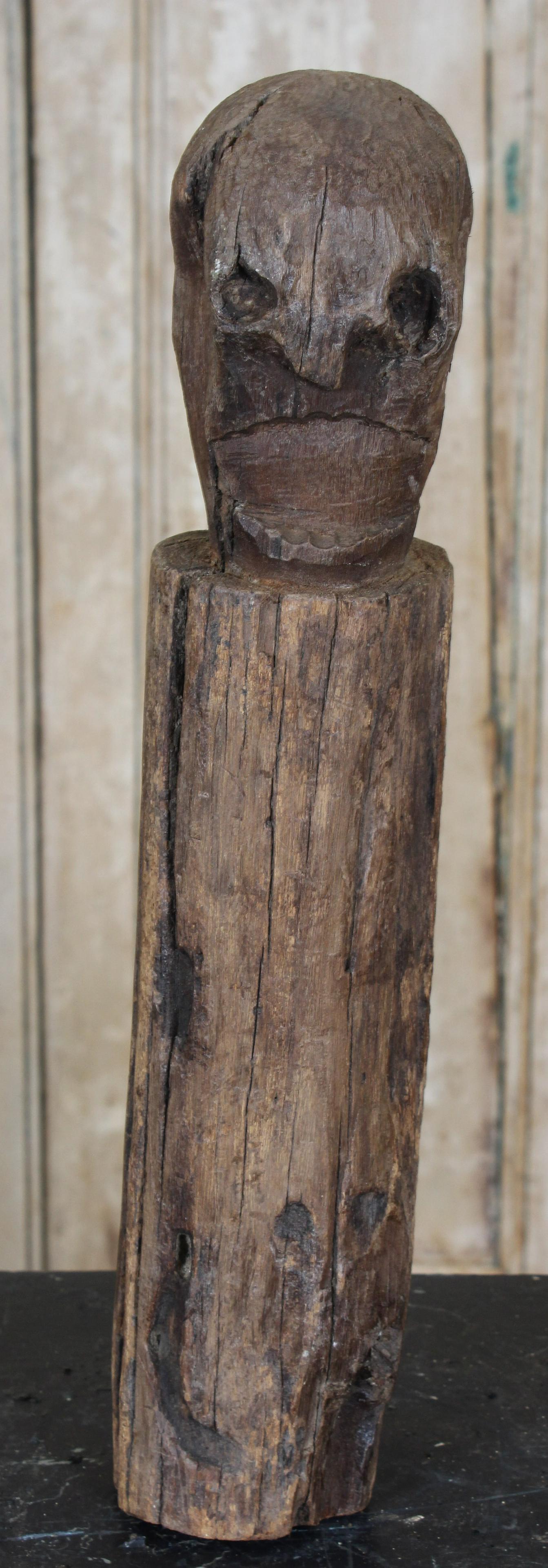 Orissa Indian Carved Wood Totem Finial: Orissa Indian Carved Wood Totem Finial. Size: 17" H x 3.5" W x 3.5" D