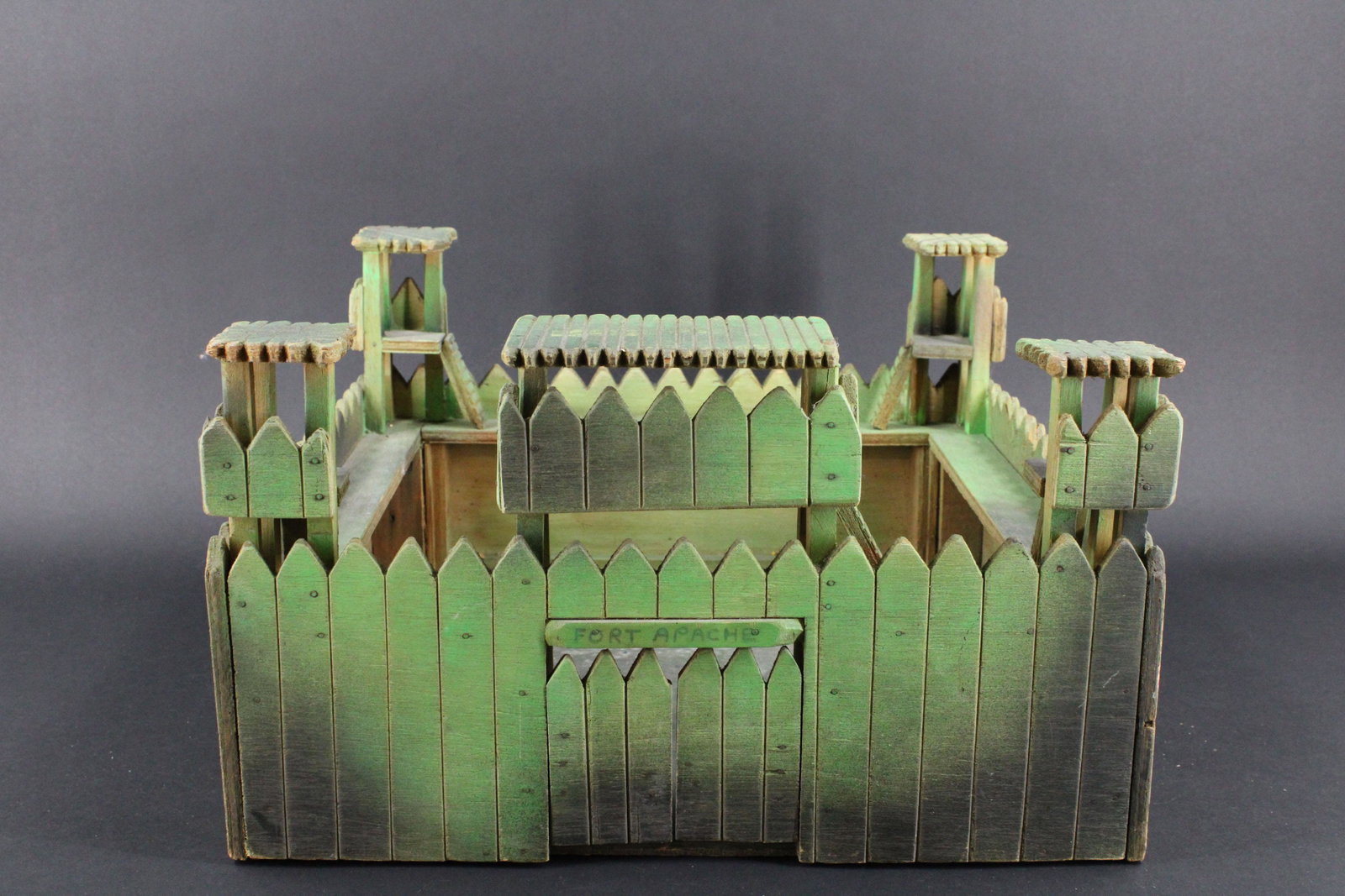 Vintage Folk Art Stockade Model: Vintage Folk Art Stockade Model. Size: 10"H x 17.5"W x 17.5"D