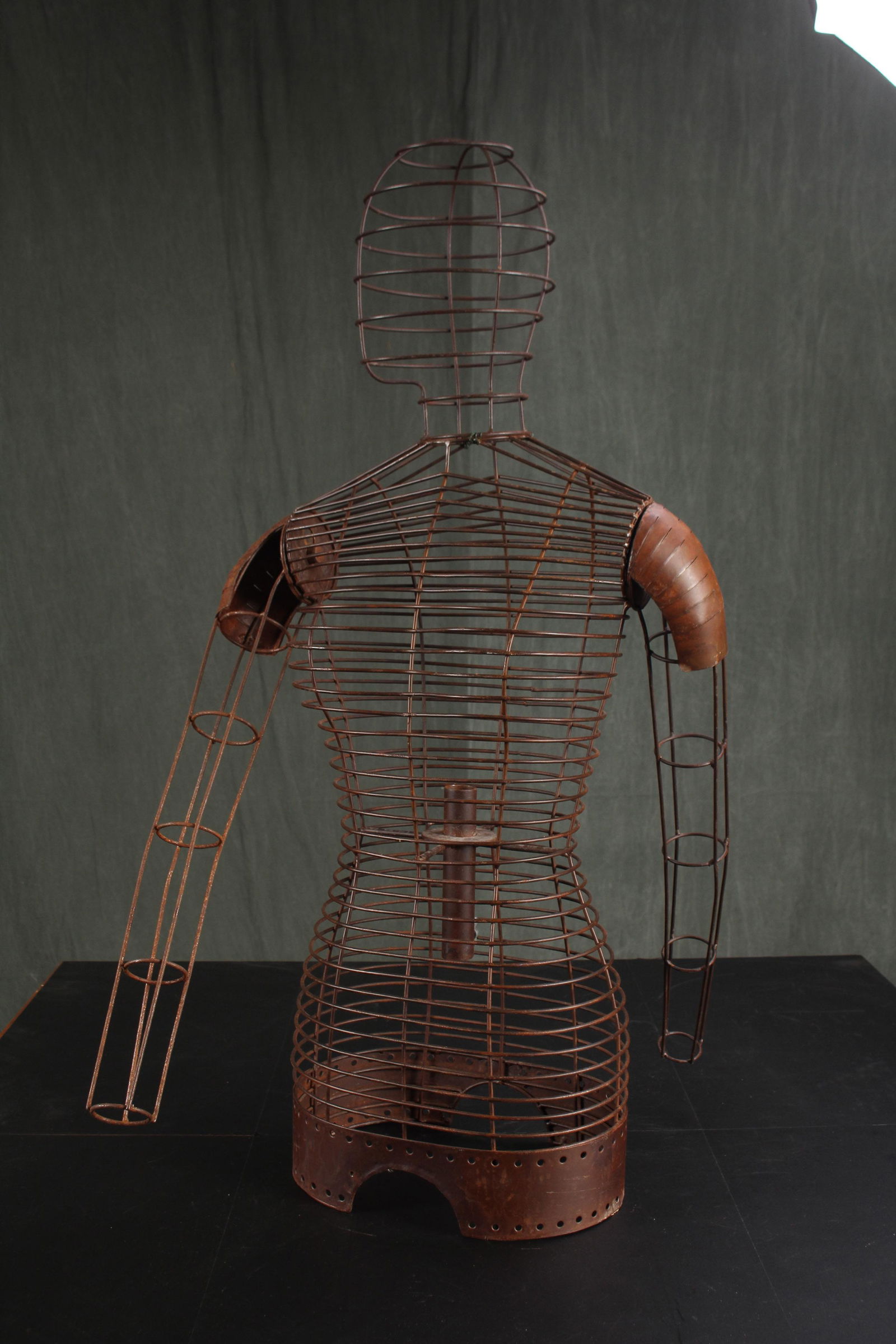 Sculptural Wire Form Mannequin, Female (1 of 9)