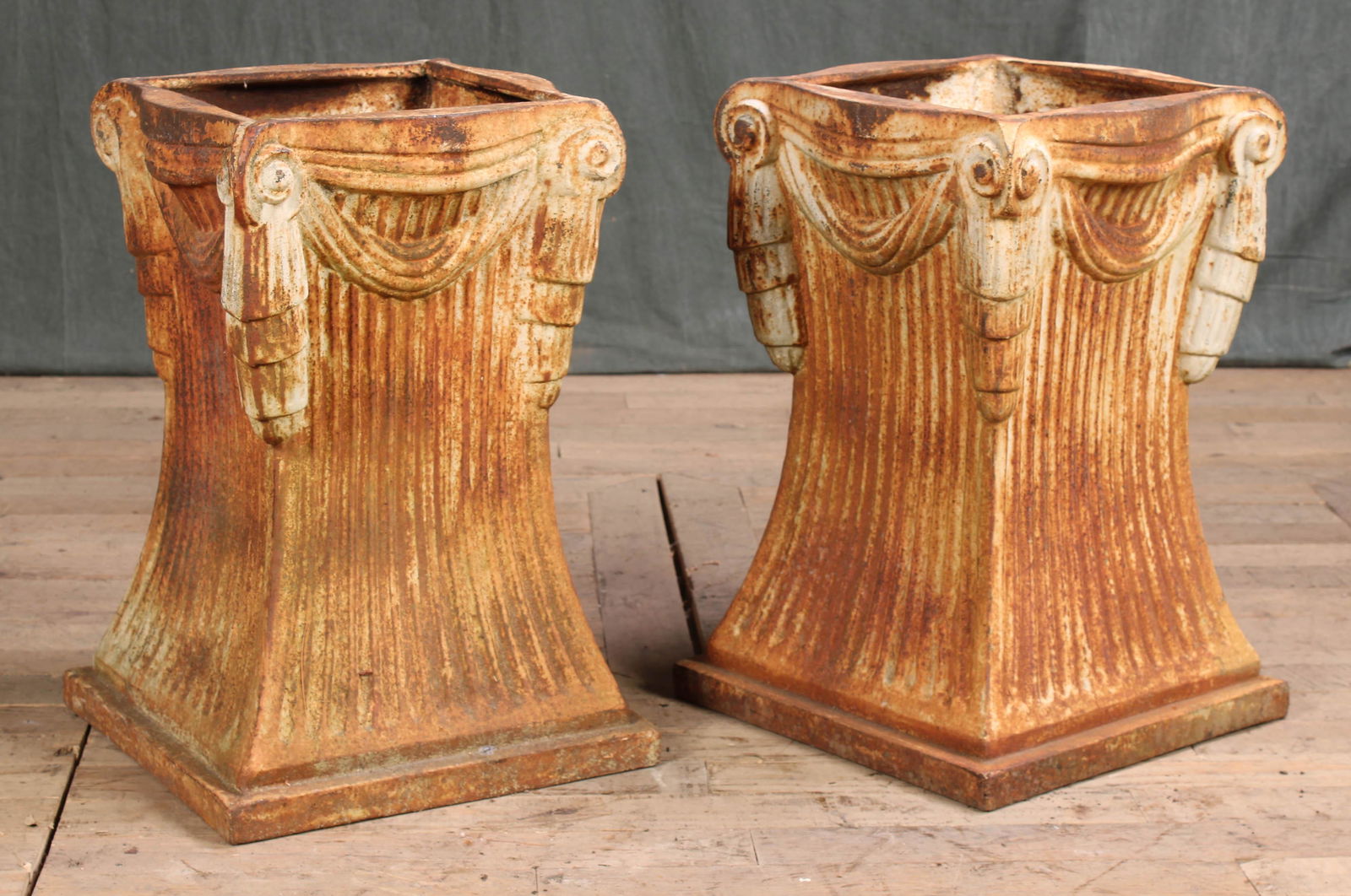 Pair Art Deco Style Cast Iron Pedestal Bases (1 of 6)