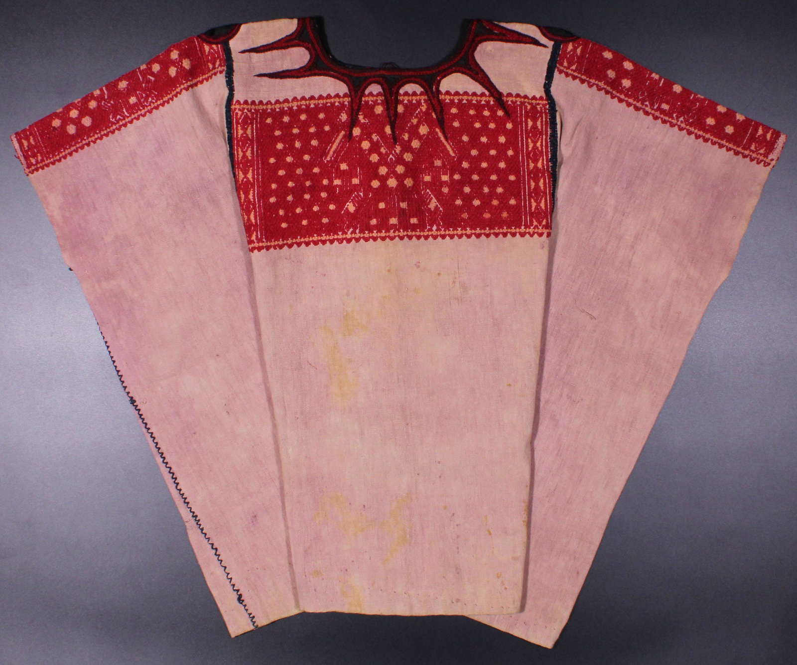Guatemalan Huipil - Blouse: Guatemalan Huipil - Blouse. Size: approximately 34"L x 24"W