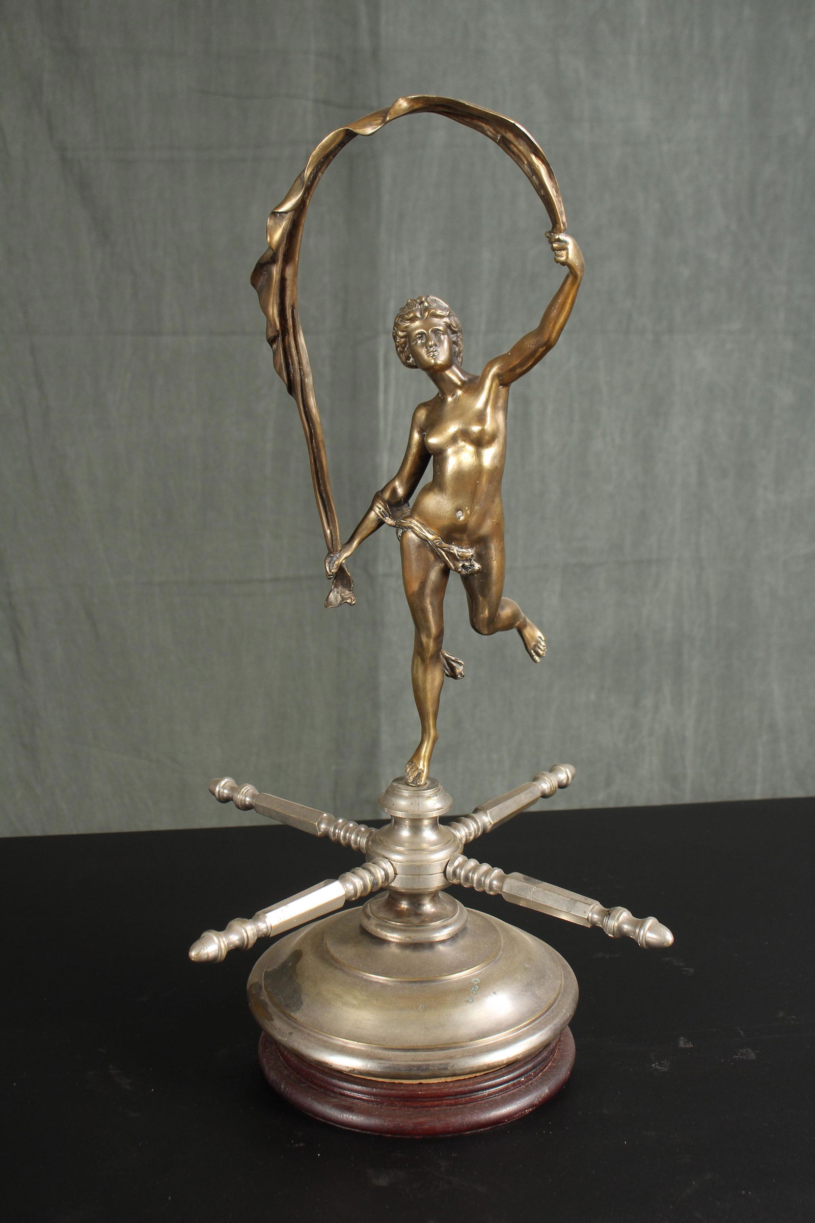 Art Nouveau Style Bronze Roulette Wheel Spindle (1 of 7)