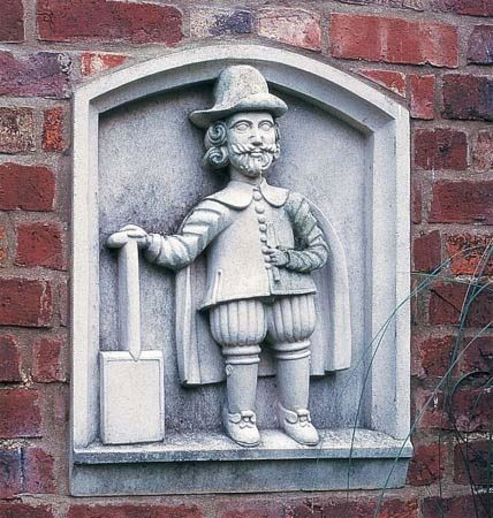 Bas Relief Gardener Wall Plaque, Cast Stone (1 of 2)