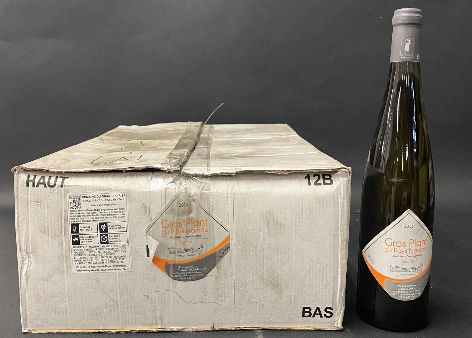 Gros Plant du Pays Nantais, Loire Valley 2016: Gros Plant du Pays Nantais, Domaine du Grand Poiver France, Loire Valley, White 2016. Case of 12 @ 750mL.