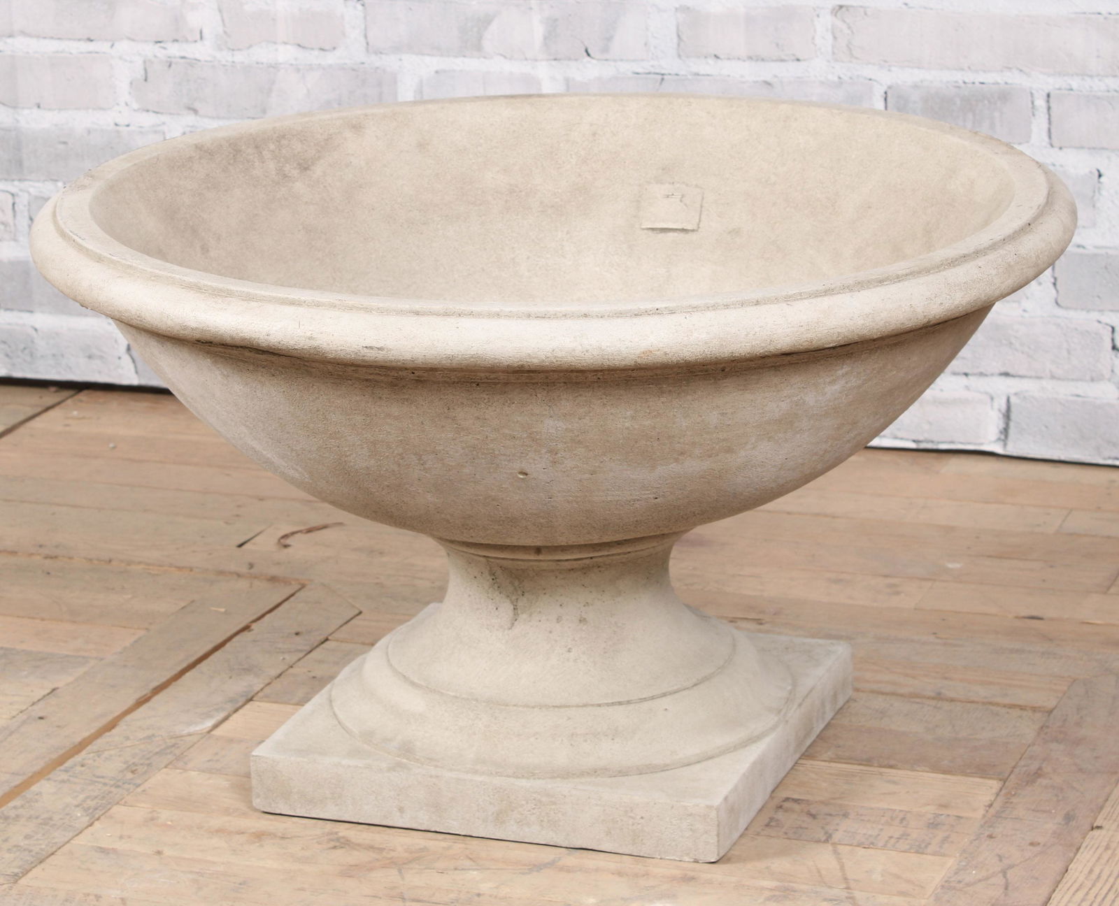 Campania, Cast Stone Shallow Bowl Urn (1 of 6)