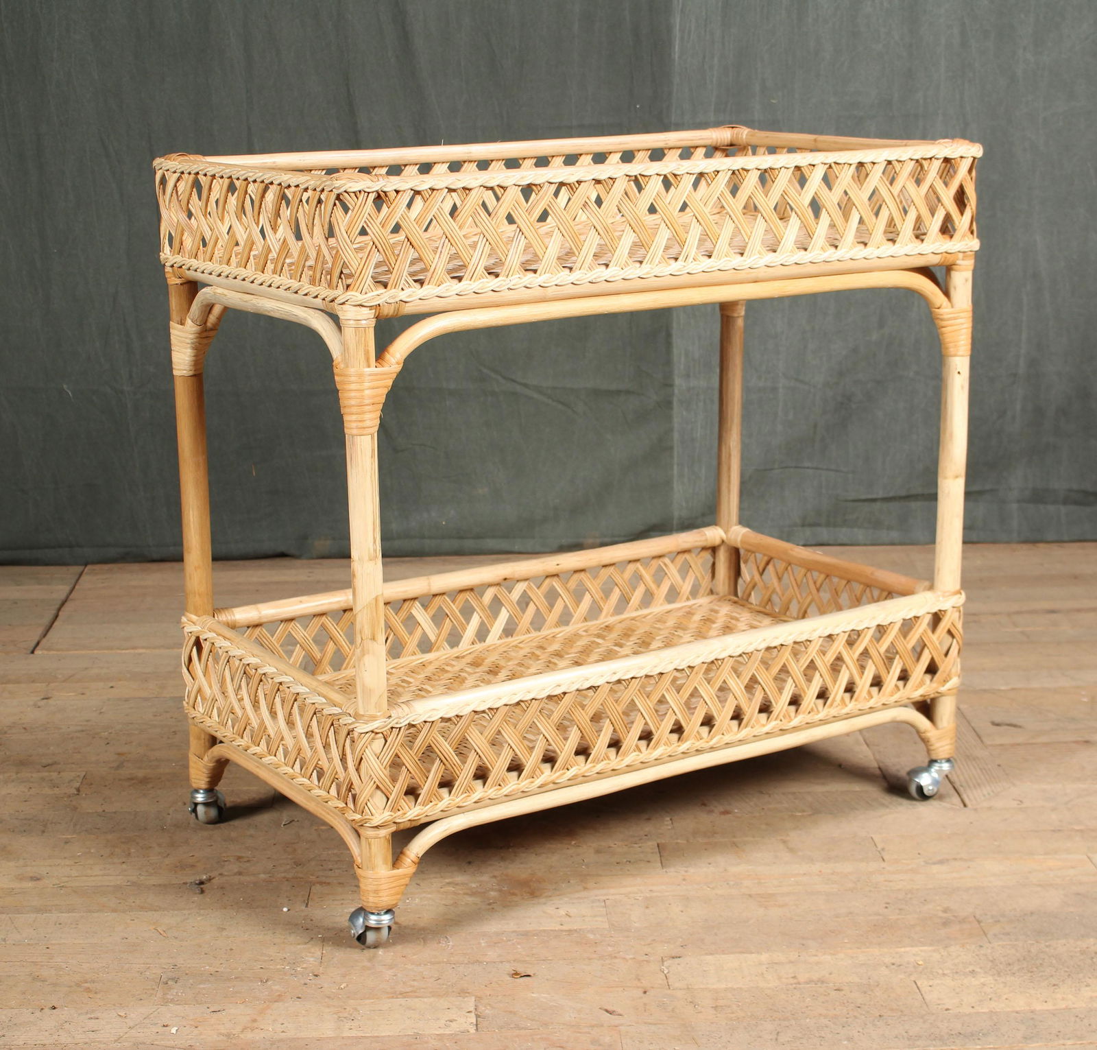 Wicker Drinks Serving Cart (1 of 6)
