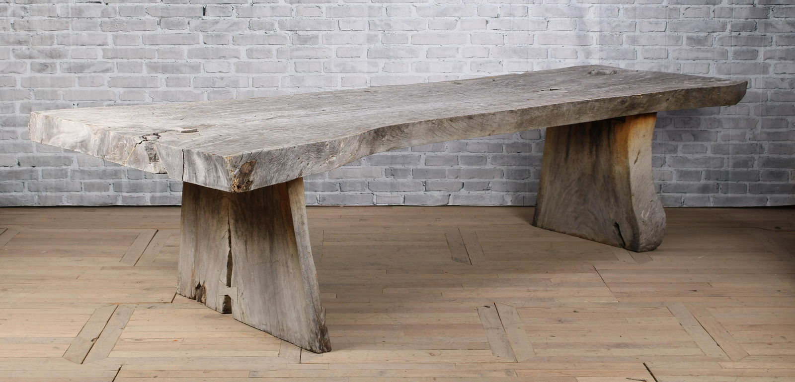 Monumental Live Edge Table (1 of 5)
