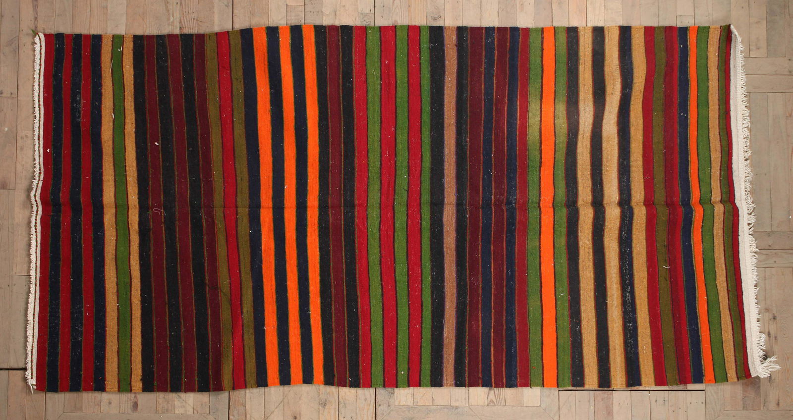 Atlas Berber Tribal Kilim Rug 116 x 62: Atlas Berber Tribal Kilim Rug. Size: 116 x 62