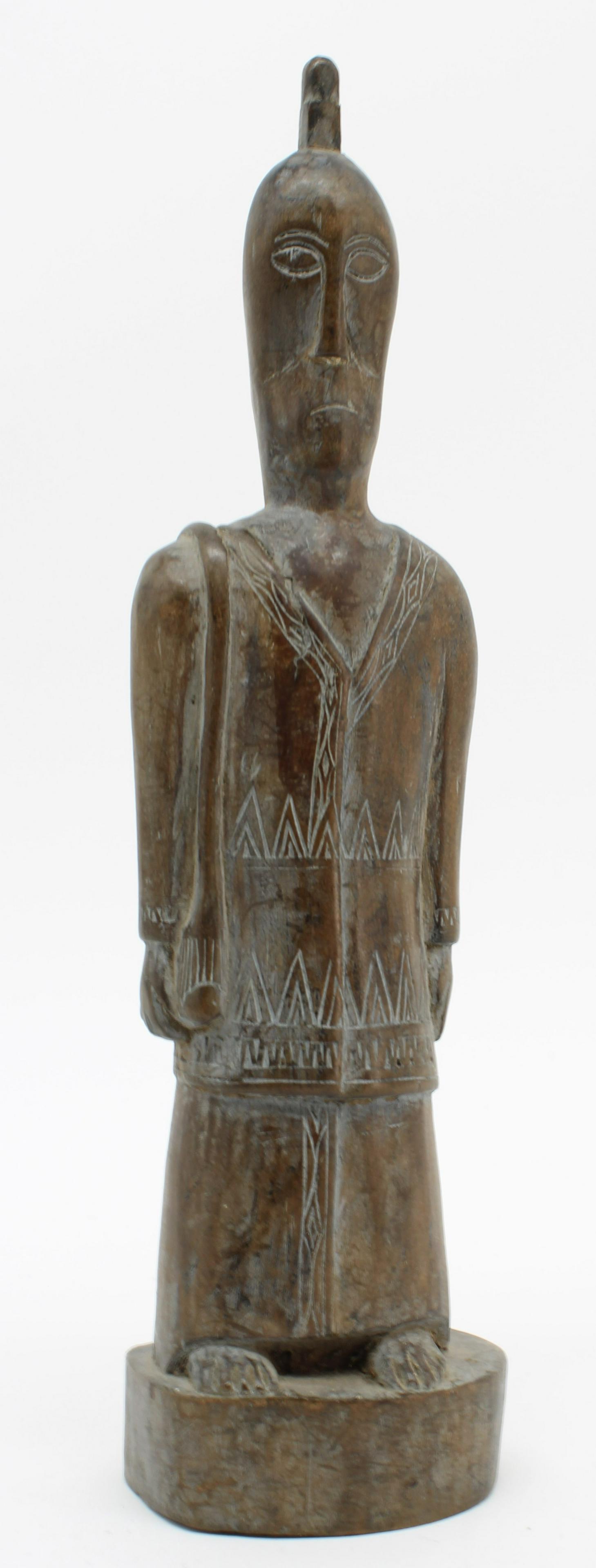 Indonesian Kodi Carved Figure (1 of 4)