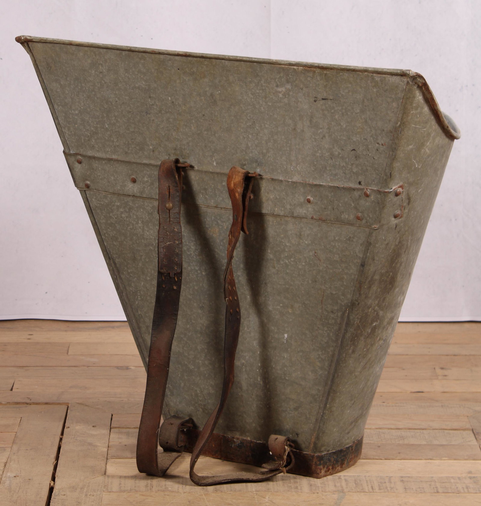 Vintage Galvanized Grape Harvest Hod (1 of 8)