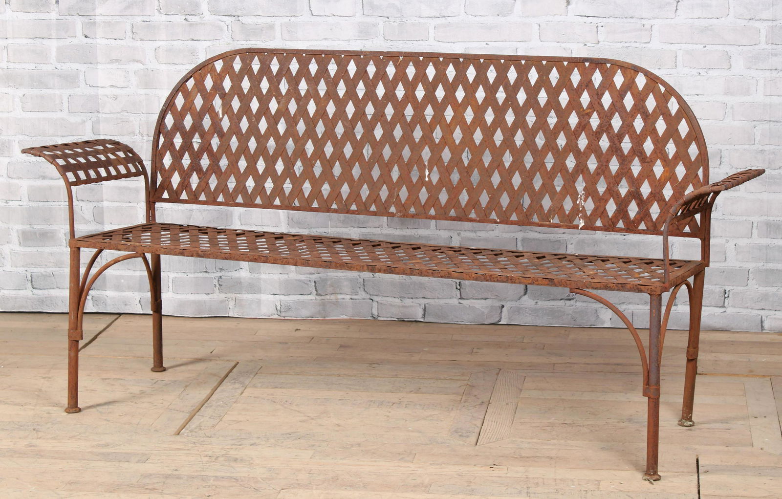 Iron Strap Work Bench (1 of 3)