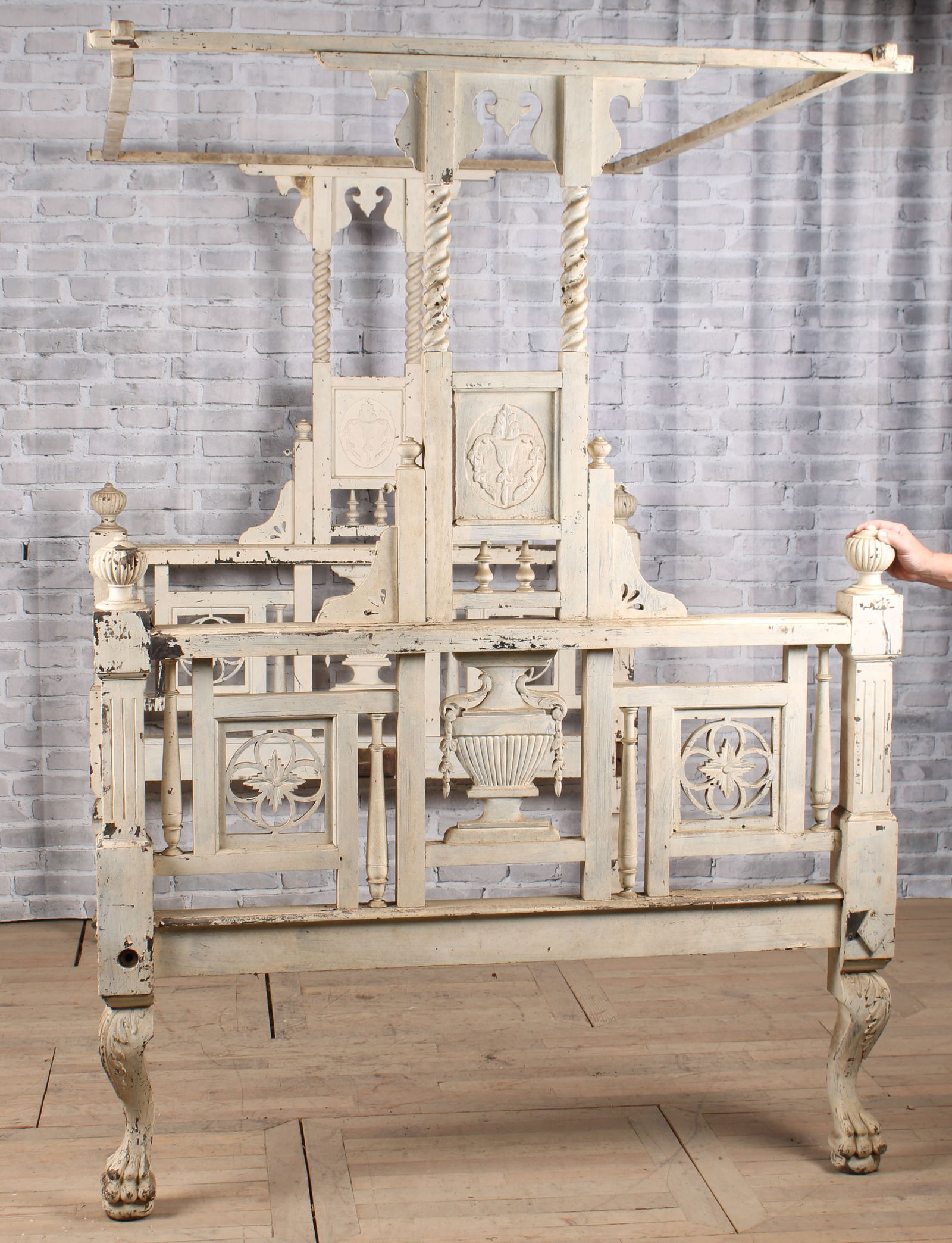 Anglo-Indian Teak Bed (1 of 11)