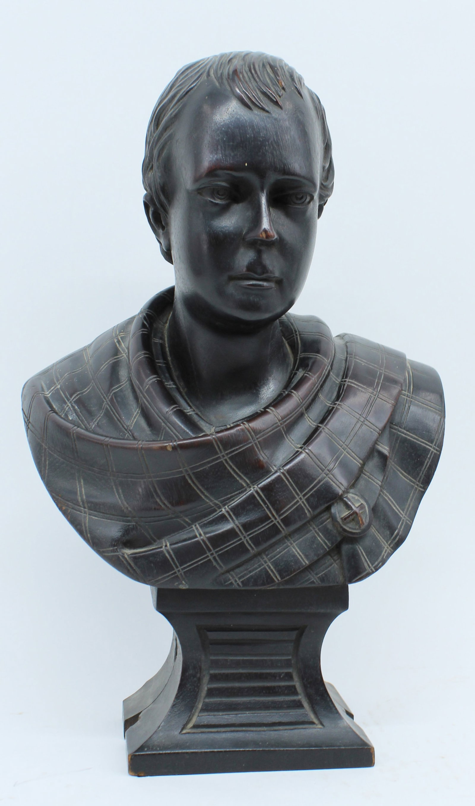 The Young Sir Walter Scott, Carved Wood Bust: The Young Sir Walter Scott, Carved Wood Bust. Finely detailed. Early. Size: 15.75"T x 10"L x 5"D