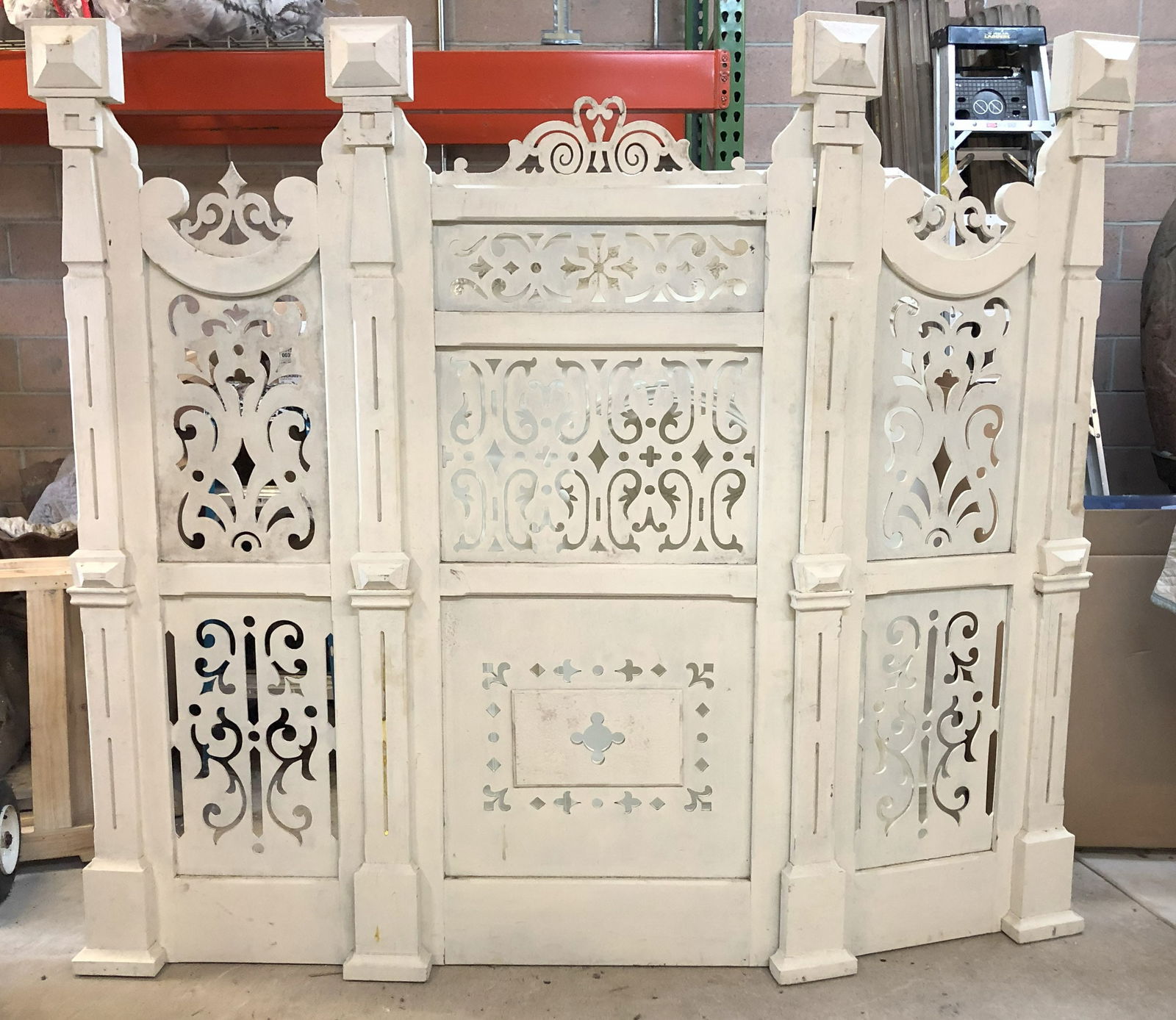 Victorian Style Gingerbread Panels Turned Screen (1 of 12)
