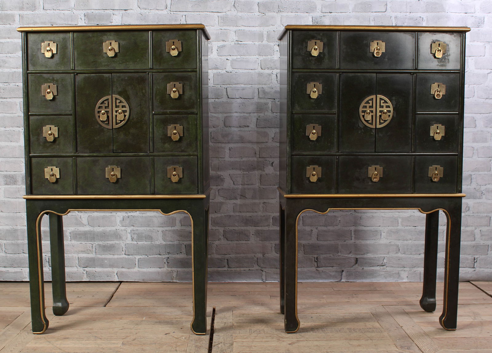 Pair of Dorothy Draper Style Cabinets (1 of 10)