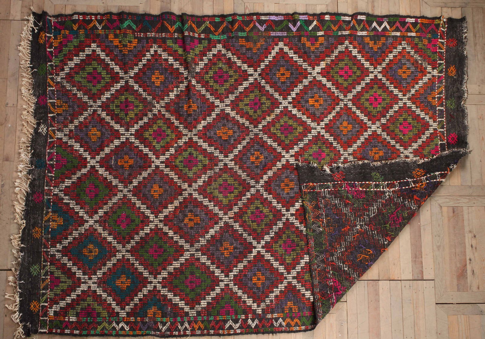 Atlas Berber Tribal Kilim Rug 122 x 92 (1 of 3)