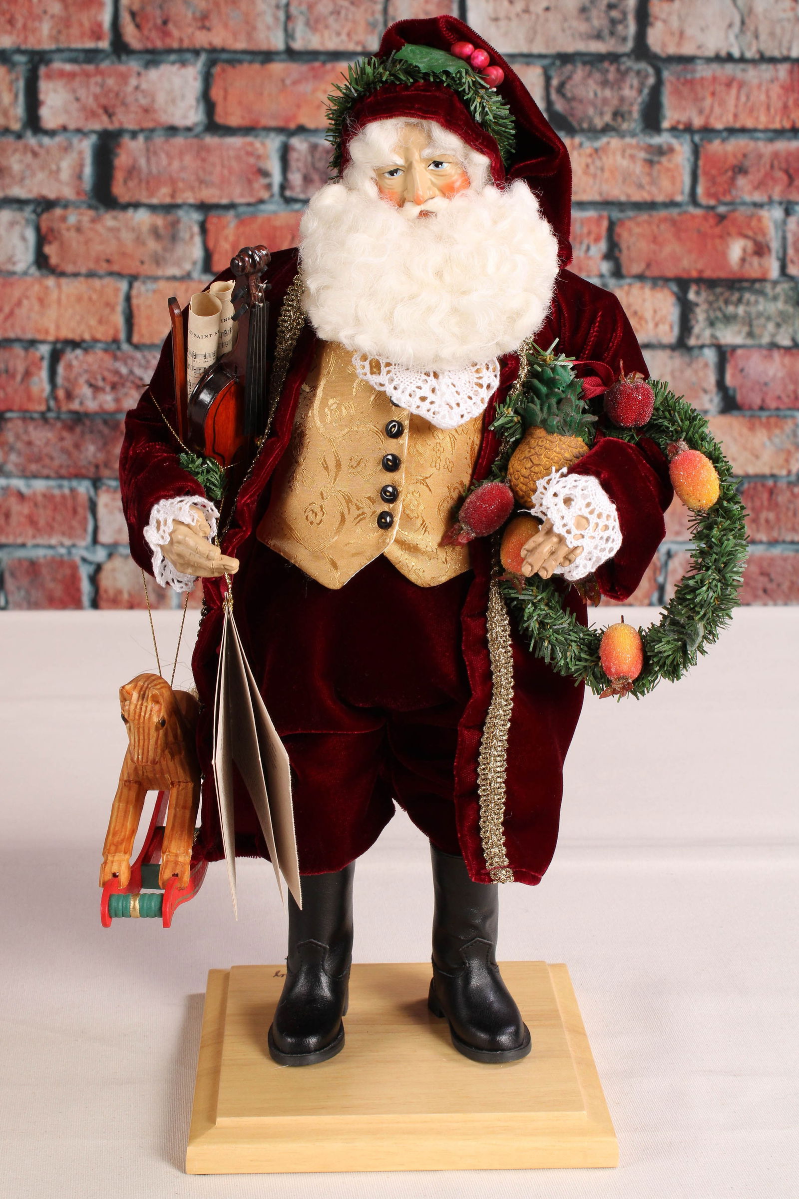 Lynn Haney Collection Colonial Williamsburg Santa (1 of 9)