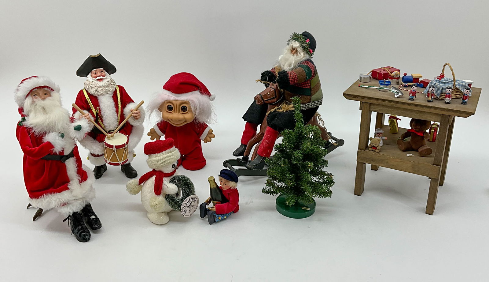 Santa Grouping with Work Table (1 of 5)