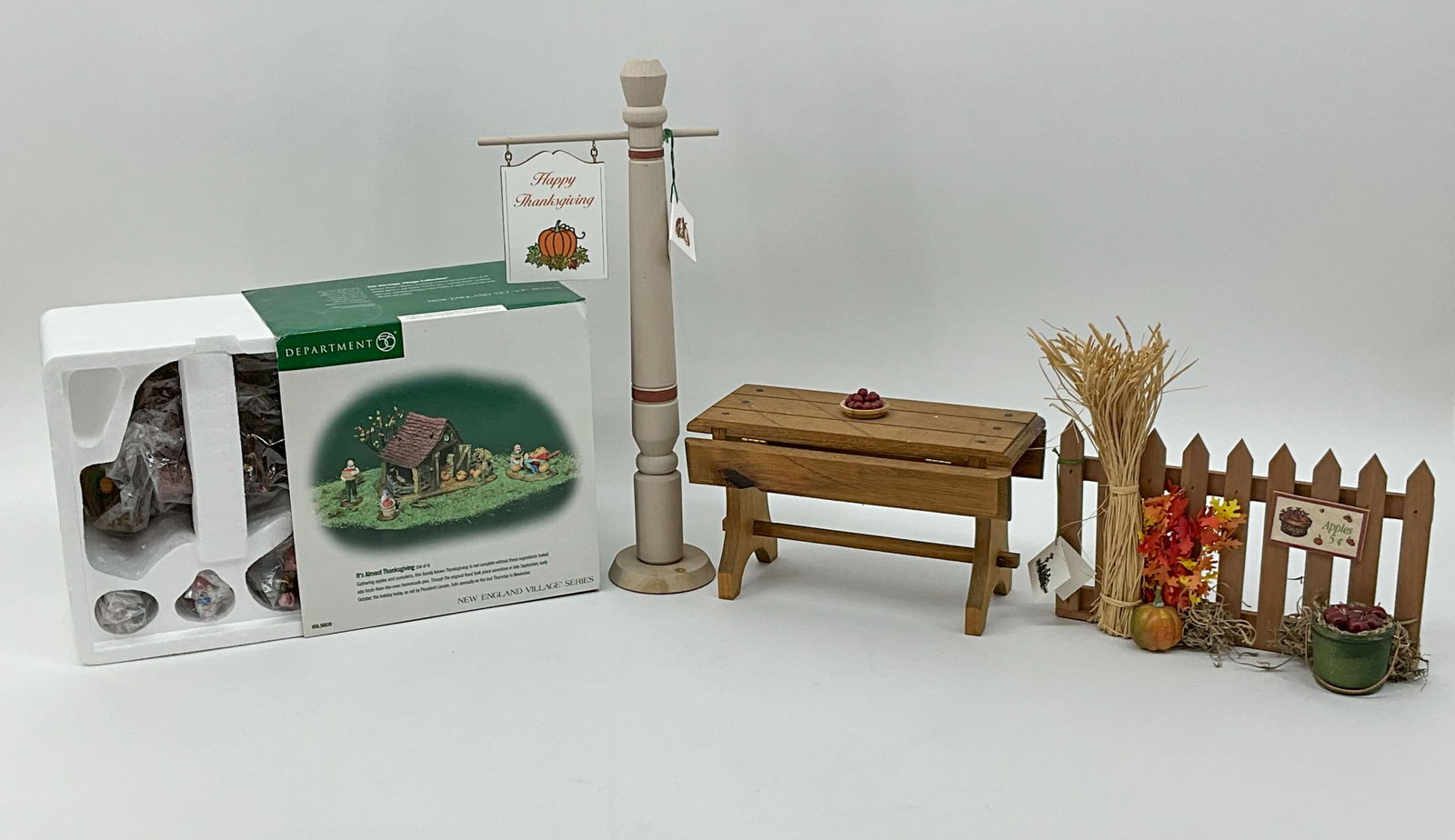 Thanksgiving Scenery, Holiday Village (1 of 4)