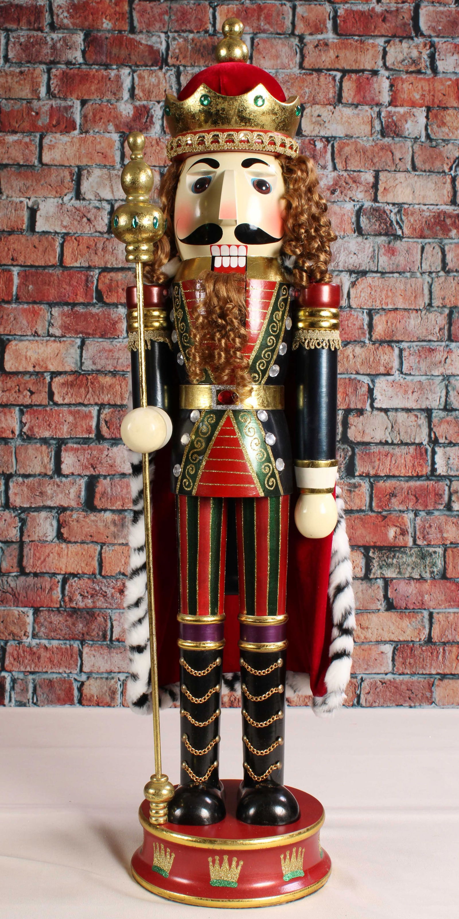 Large Display Nutcracker (1 of 5)