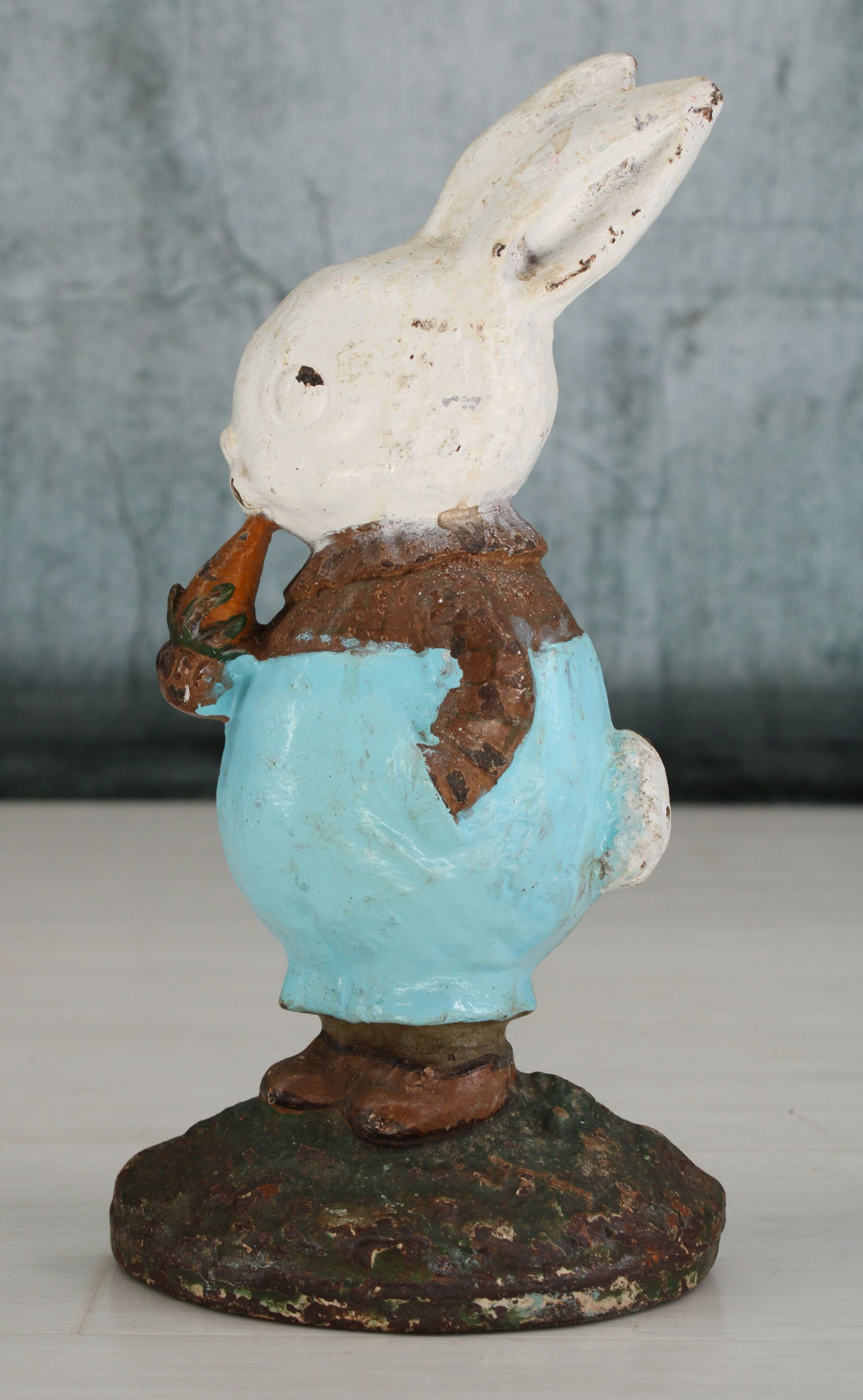 Cast Iron Peter Rabbit Doorstop (1 of 8)
