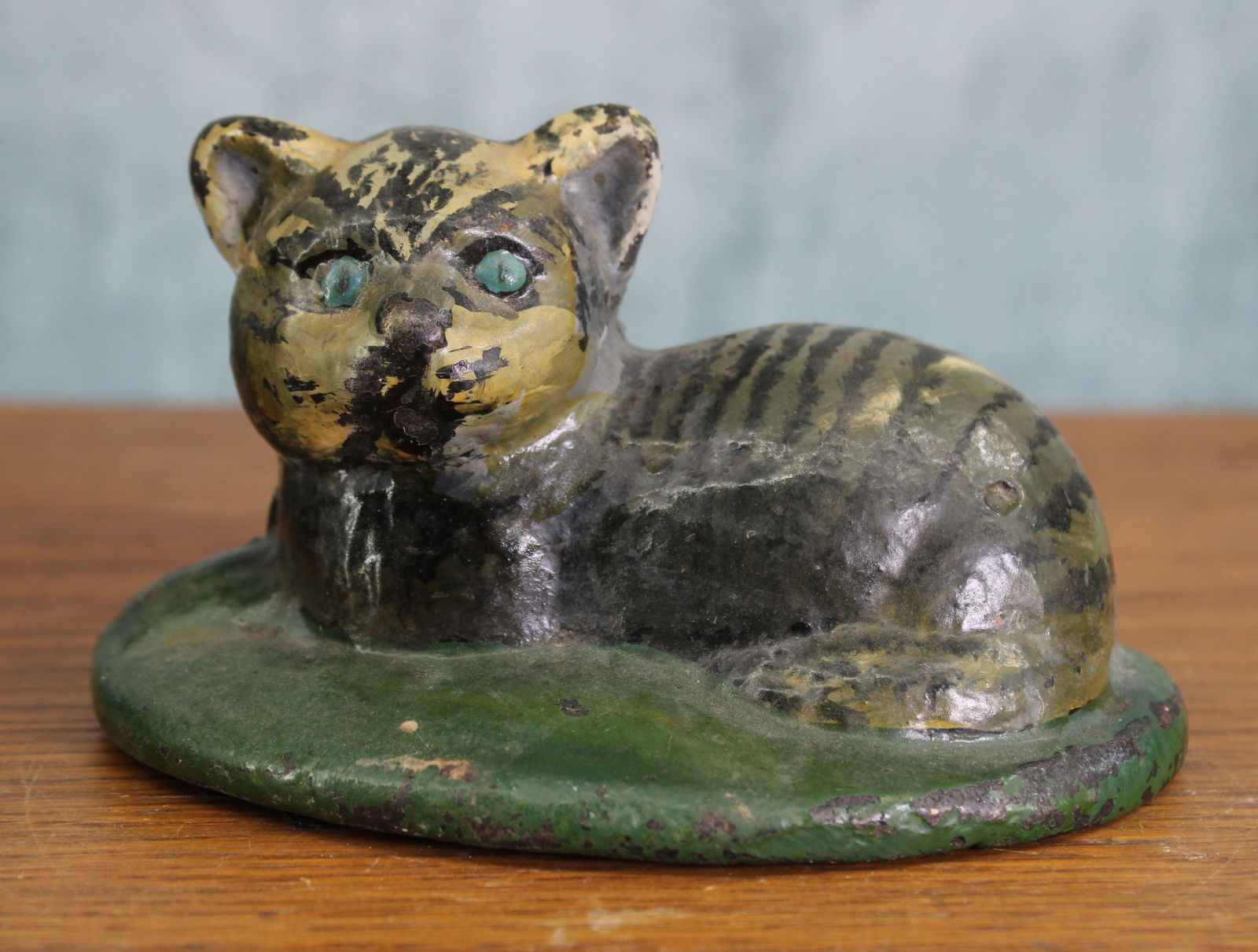 Cheshire Cat, Cast Iron Doorstop or Paperweight (1 of 5)