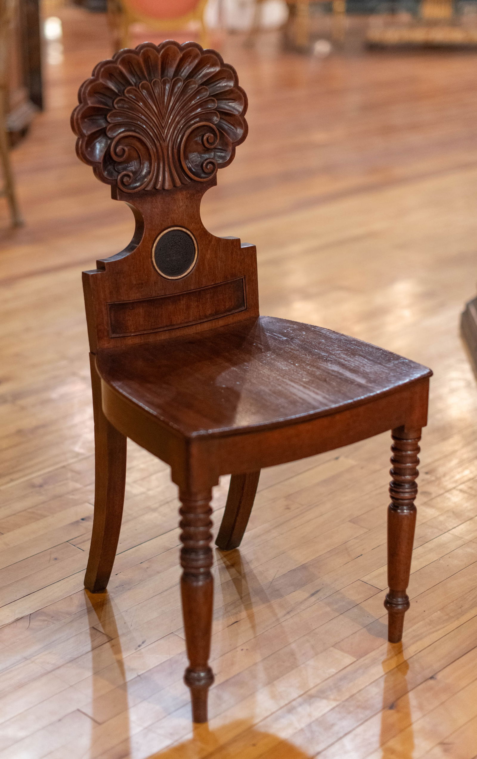 Georgian Carved Mahogany Shellback Hall Chair (1 of 3)