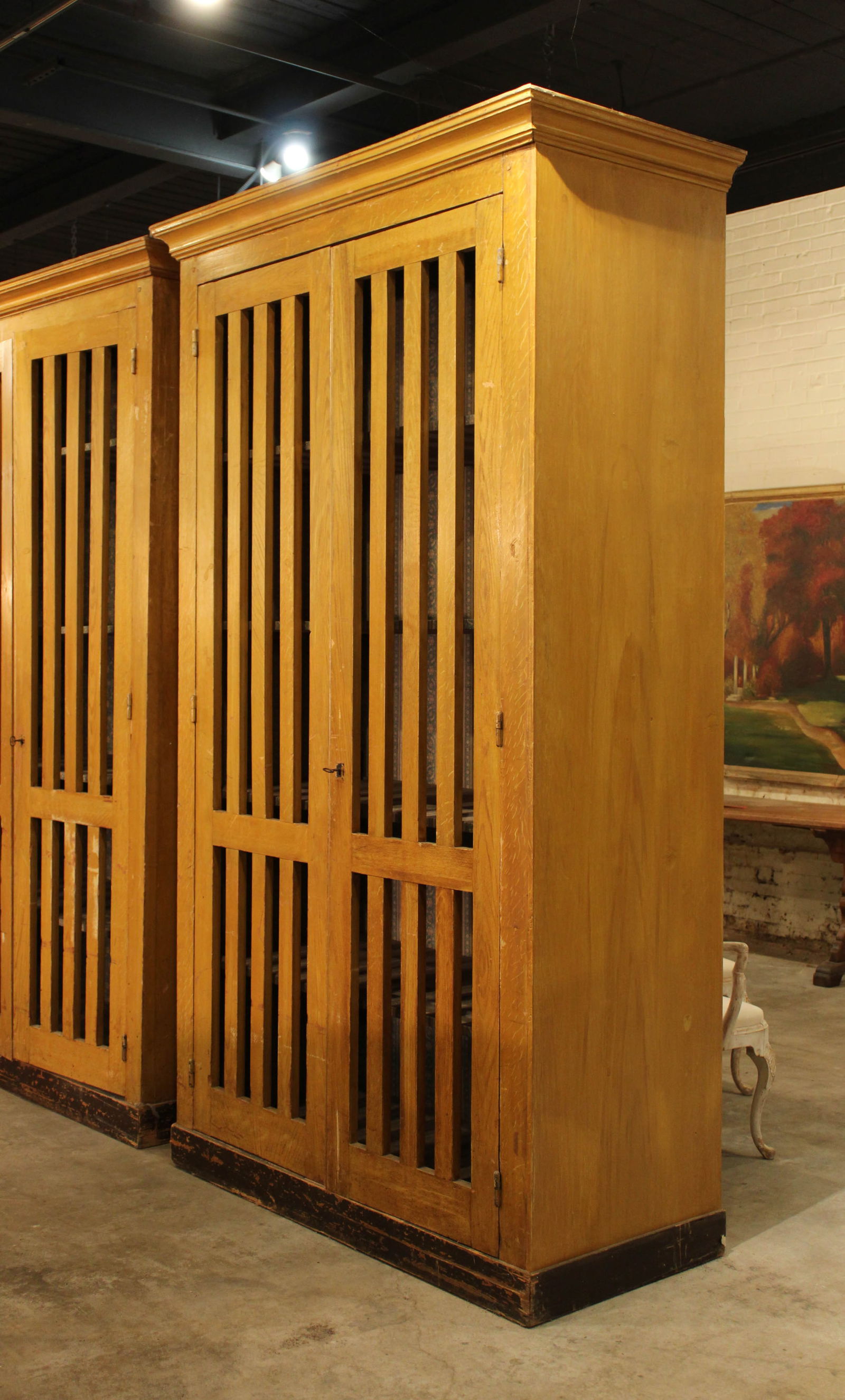 French Panettiere, Wardrobe (1 of 6)