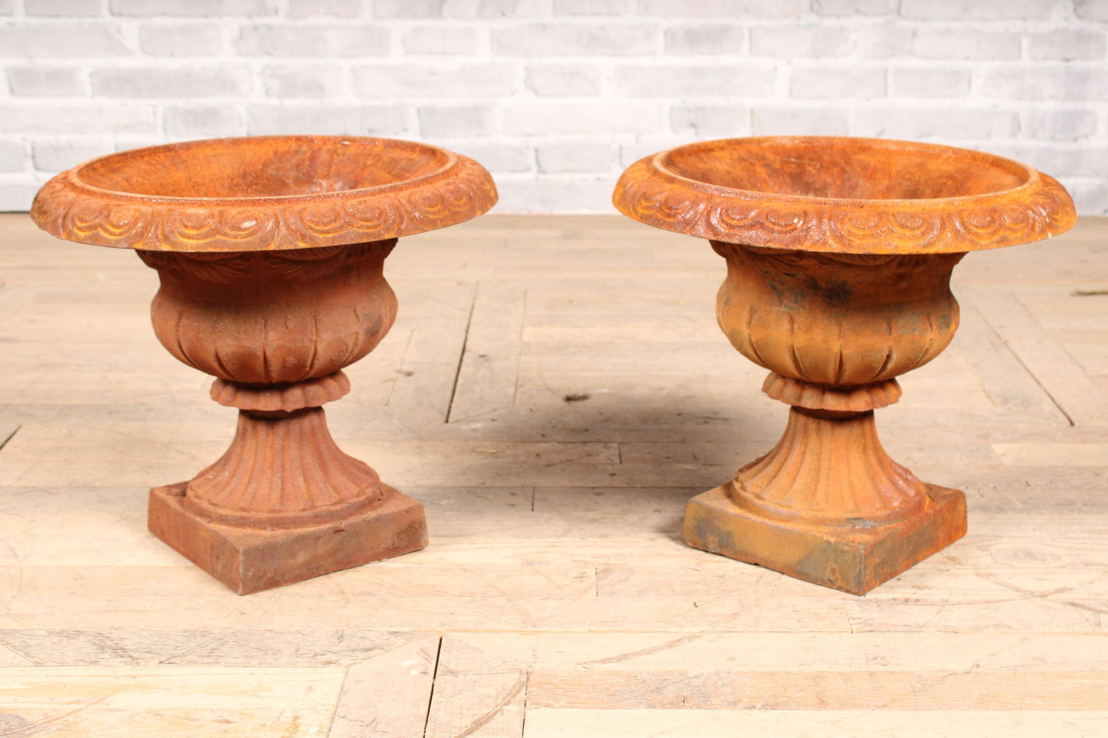 Pair Traditional Cast Iron Garden Urns (1 of 6)