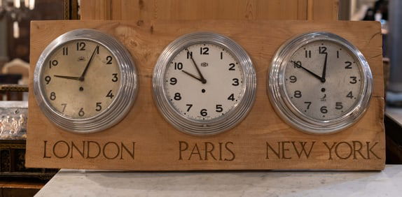 English Timezone Clock Sign