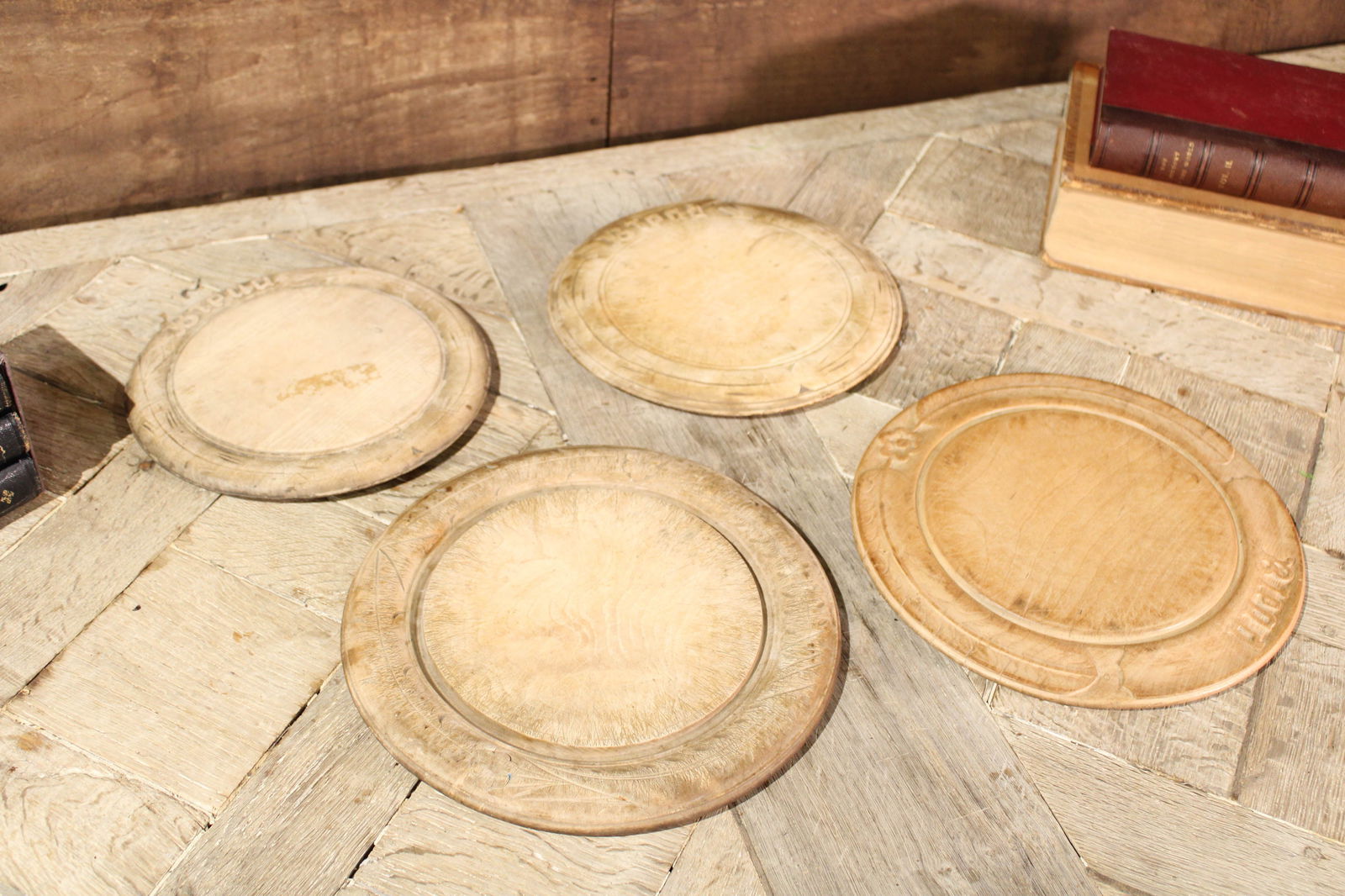 4 Carved Sycamore Bread Boards (1 of 5)