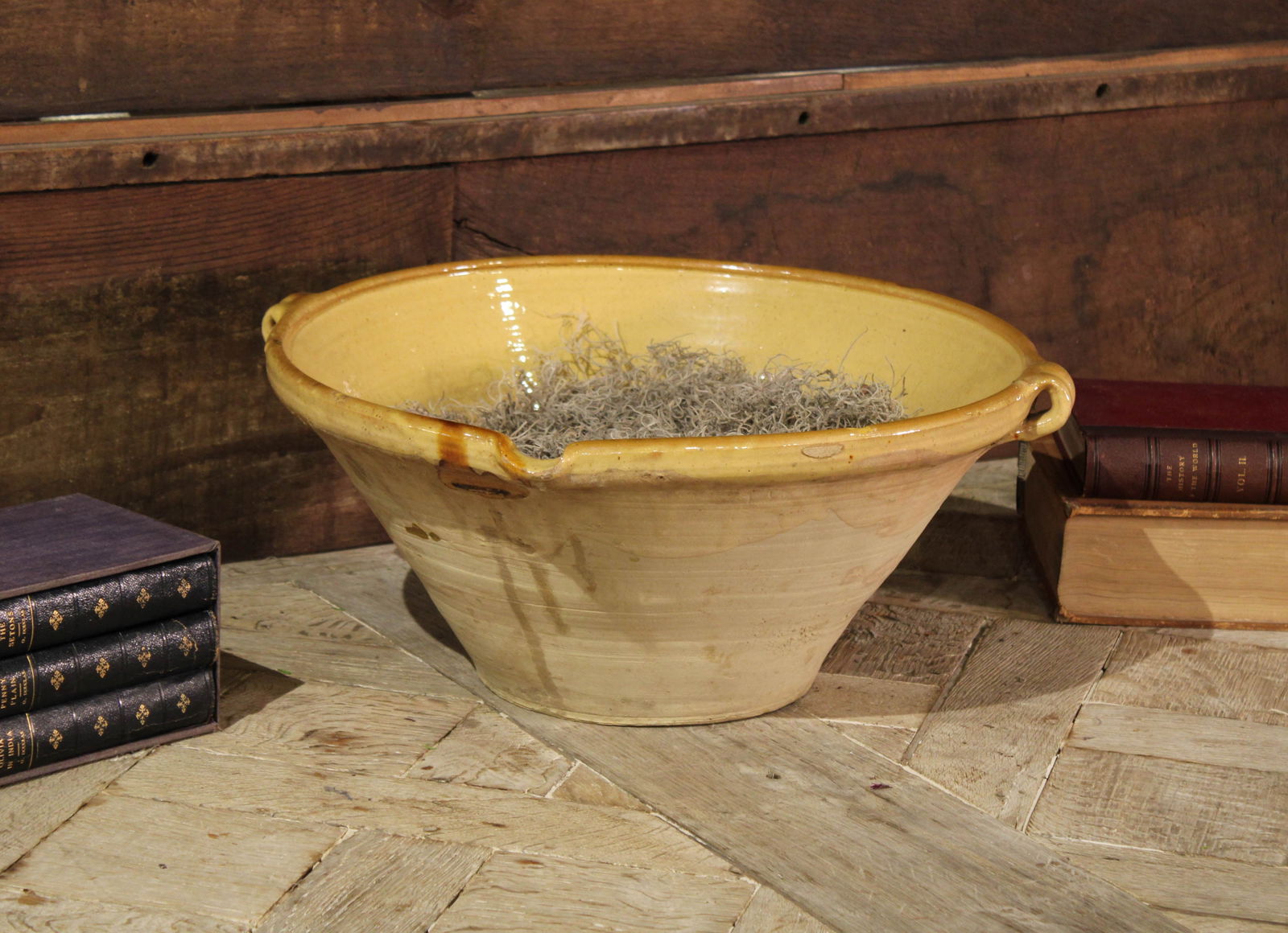 English Cotswald Pot (1 of 4)