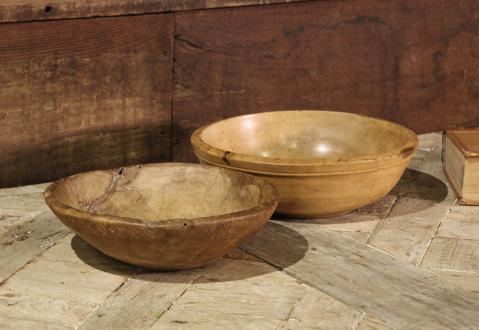 Set of 2 Antique Wooden Oak Bowls (1 of 6)