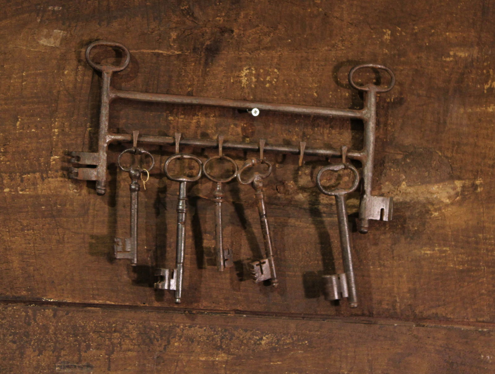 Decorative French Key Rack with Keys (1 of 3)