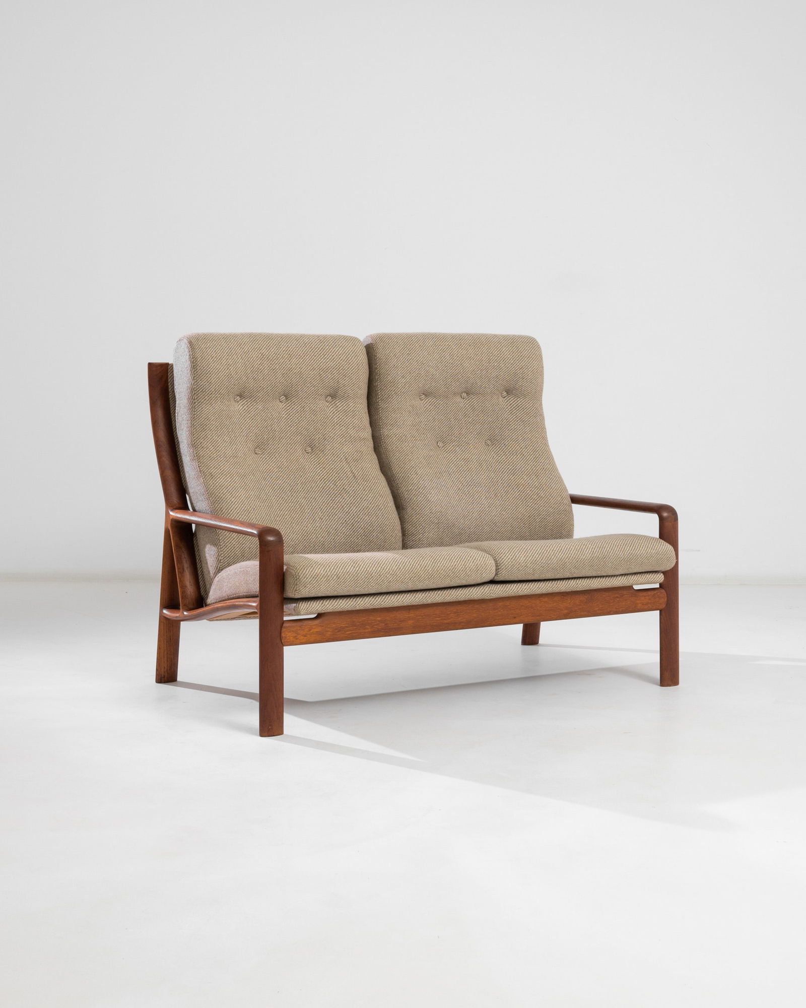 MCM Scandinavian Modern Settee (1 of 4)