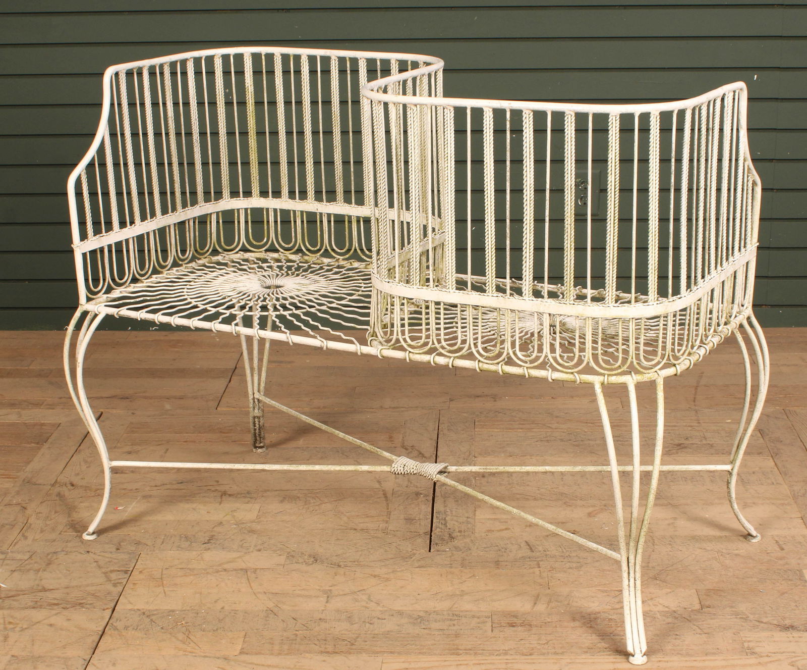 Wrought Iron Tete-a-Tete Garden Bench: Rope Twist and Sunburst design tete-a-tete garden bench. Size: 33" H x 43" W x 22" D