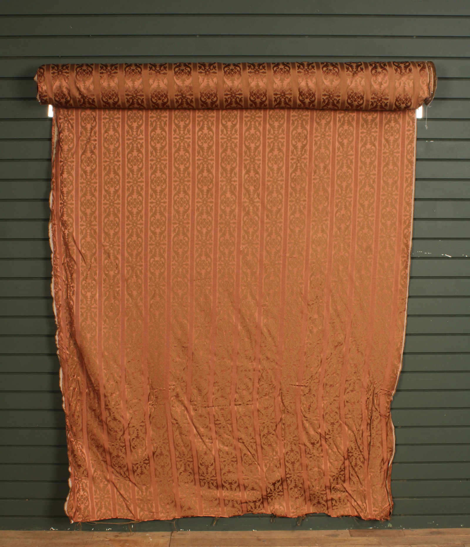Large Bolt Roll Fine Damask (1 of 5)