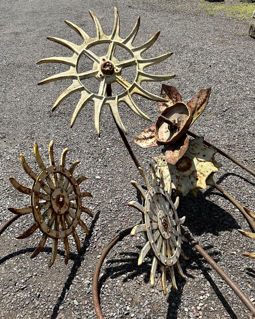 Found Objects Sunflower Garden Sculptures, 6 Pcs (1 of 11)
