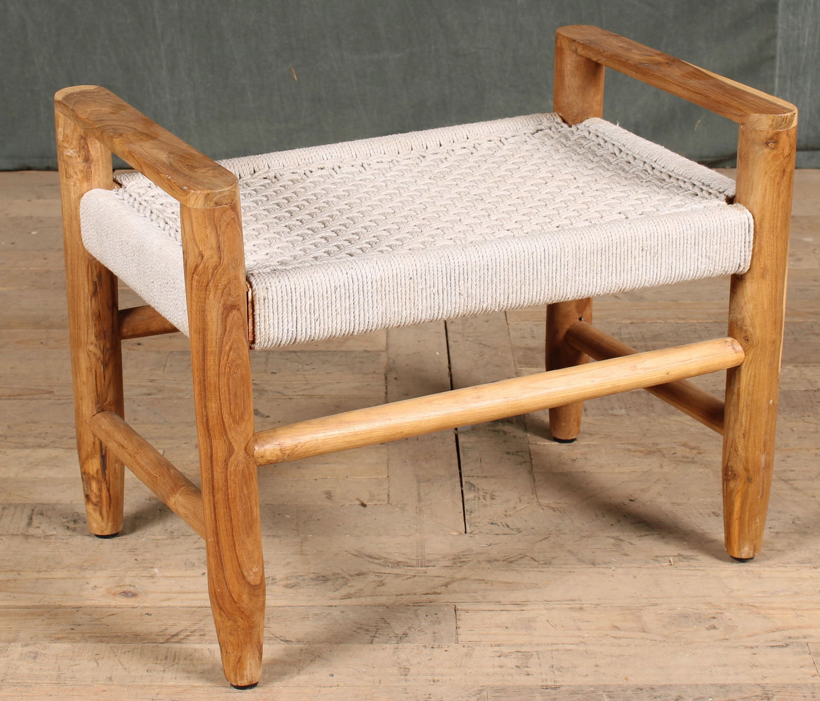 Nautical Inspired Woven Rope Bench (1 of 4)