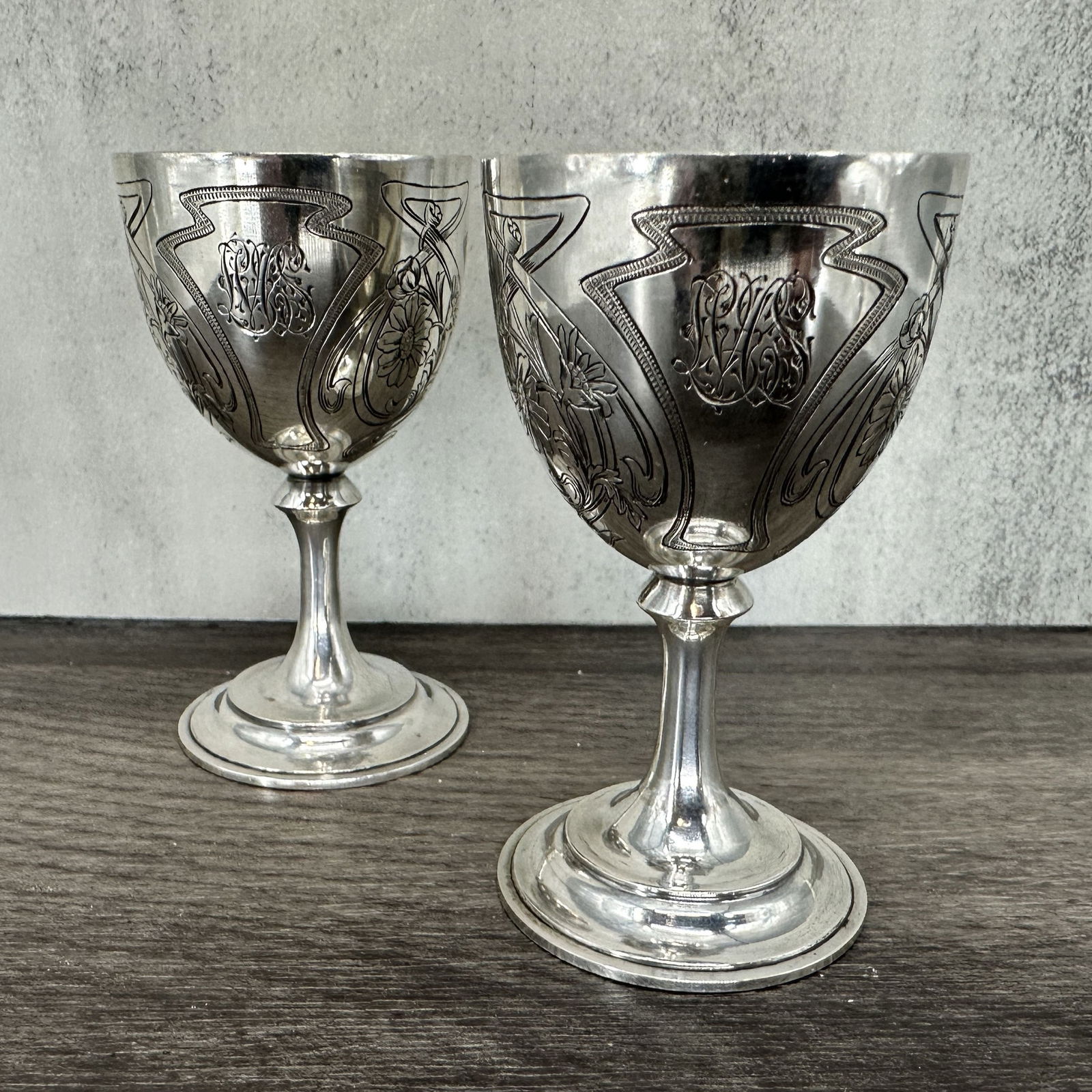800 Silver Cordial Cups With Art Deco Floral (1 of 7)