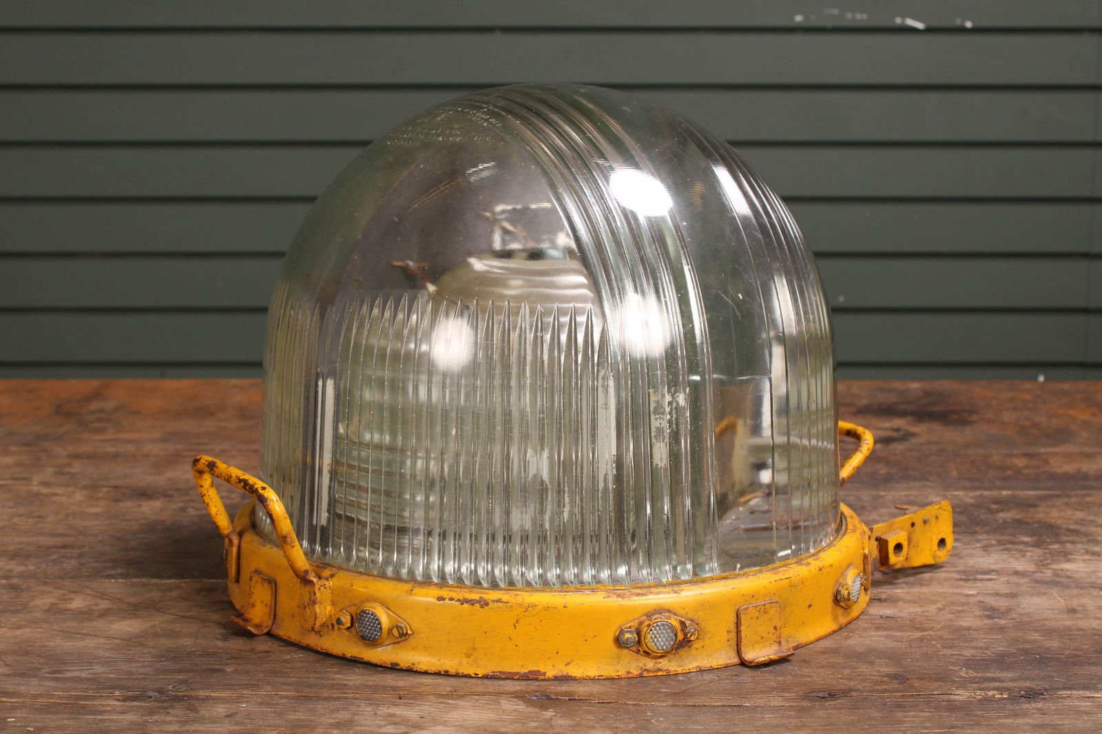 Fresnel Lens Runway Light (1 of 6)