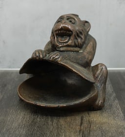 Ronson Brass Monkey & Shell Table Lighter