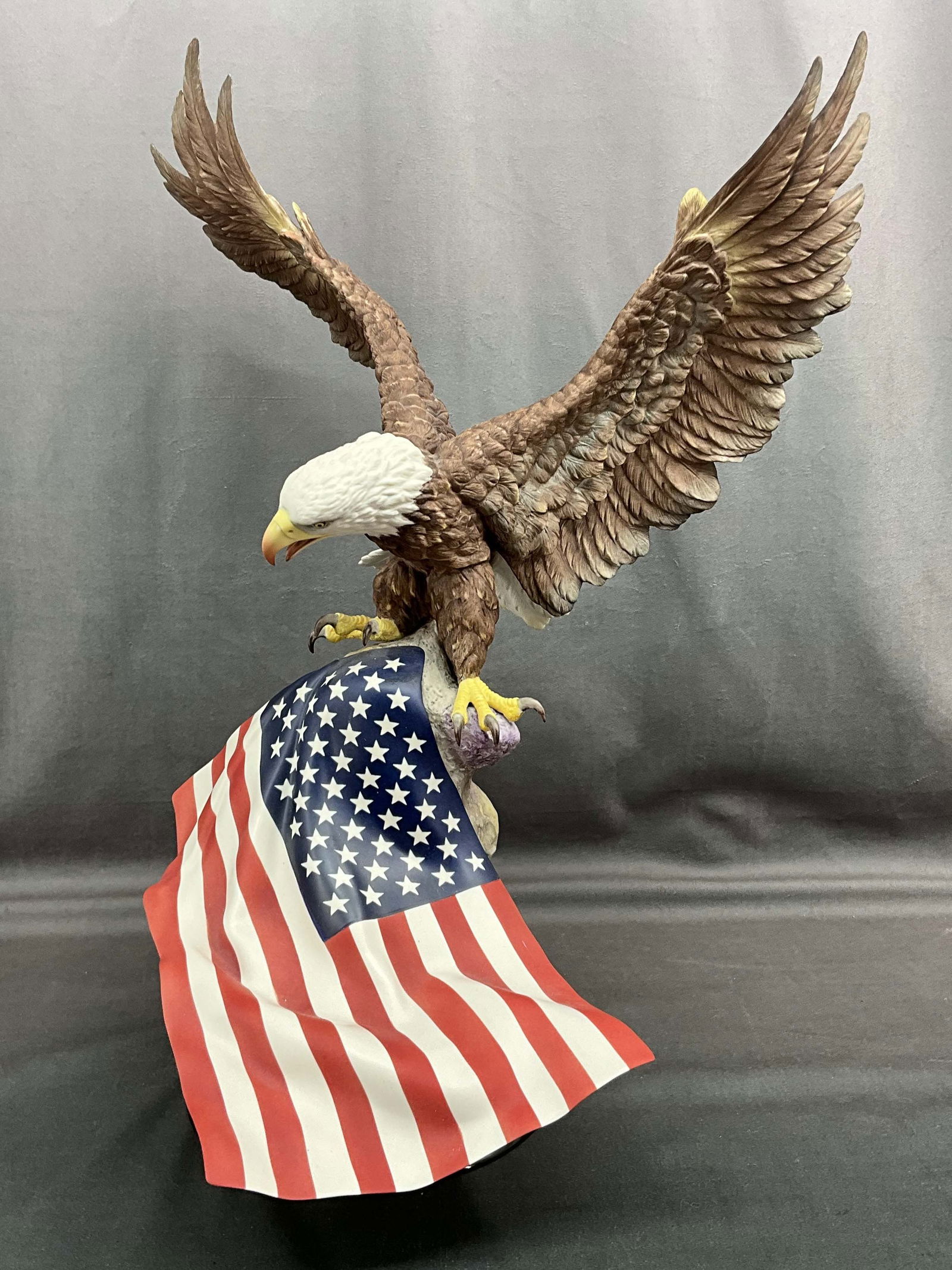 Boehm Patriotic  Eagle, Porcelain Bald Eagle (1 of 10)