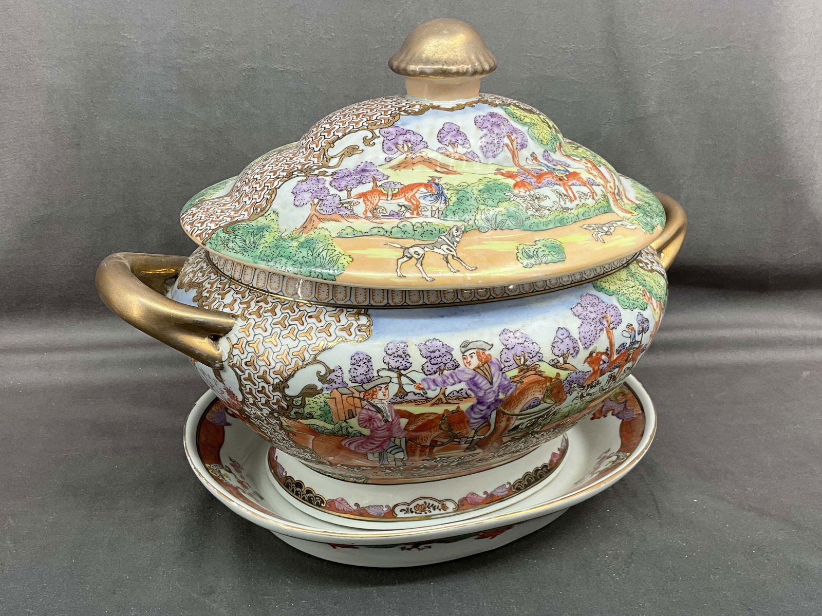 Chinese Export Tureen, 3 Pieces (1 of 12)