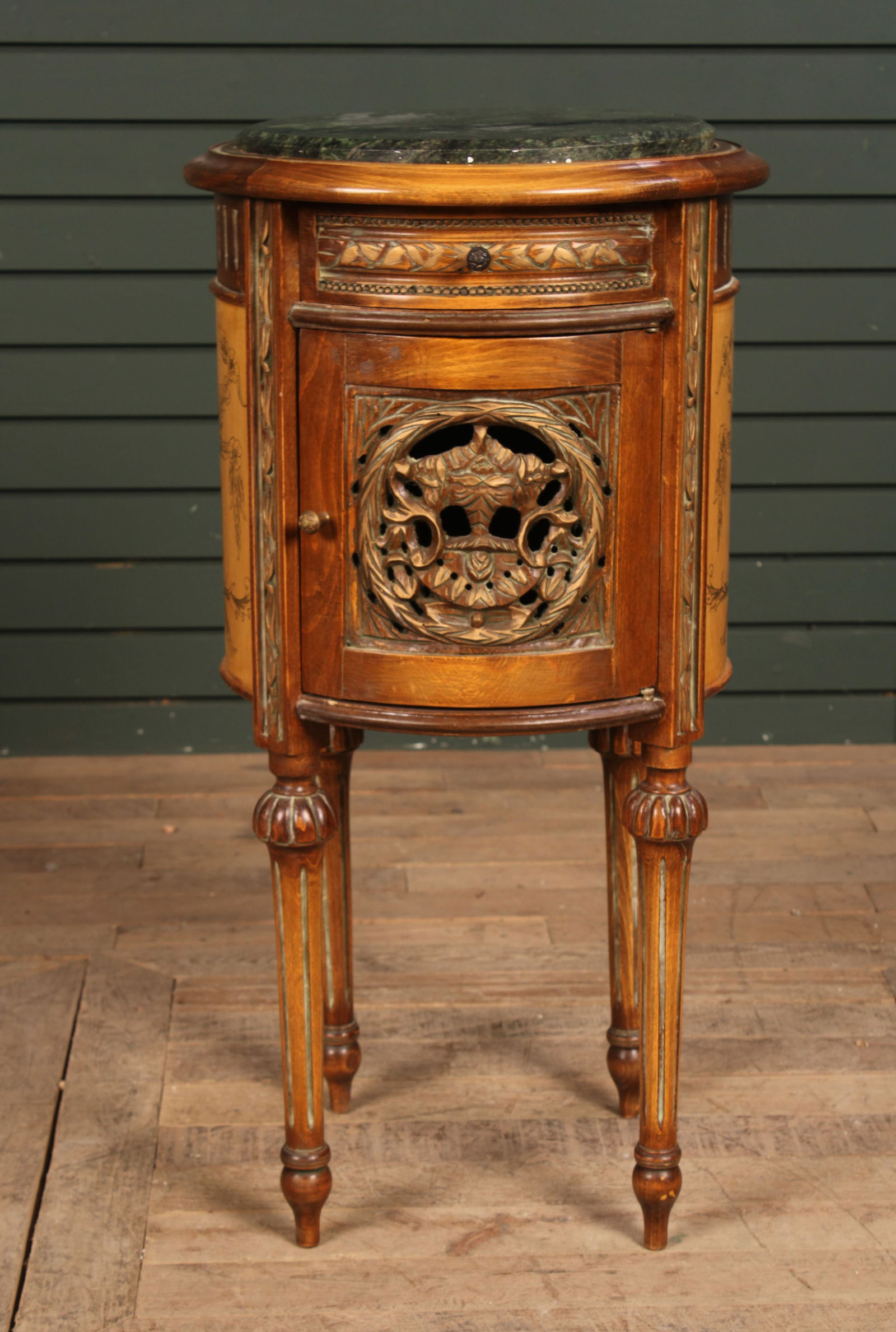 French Style Round Occasion Table (1 of 7)